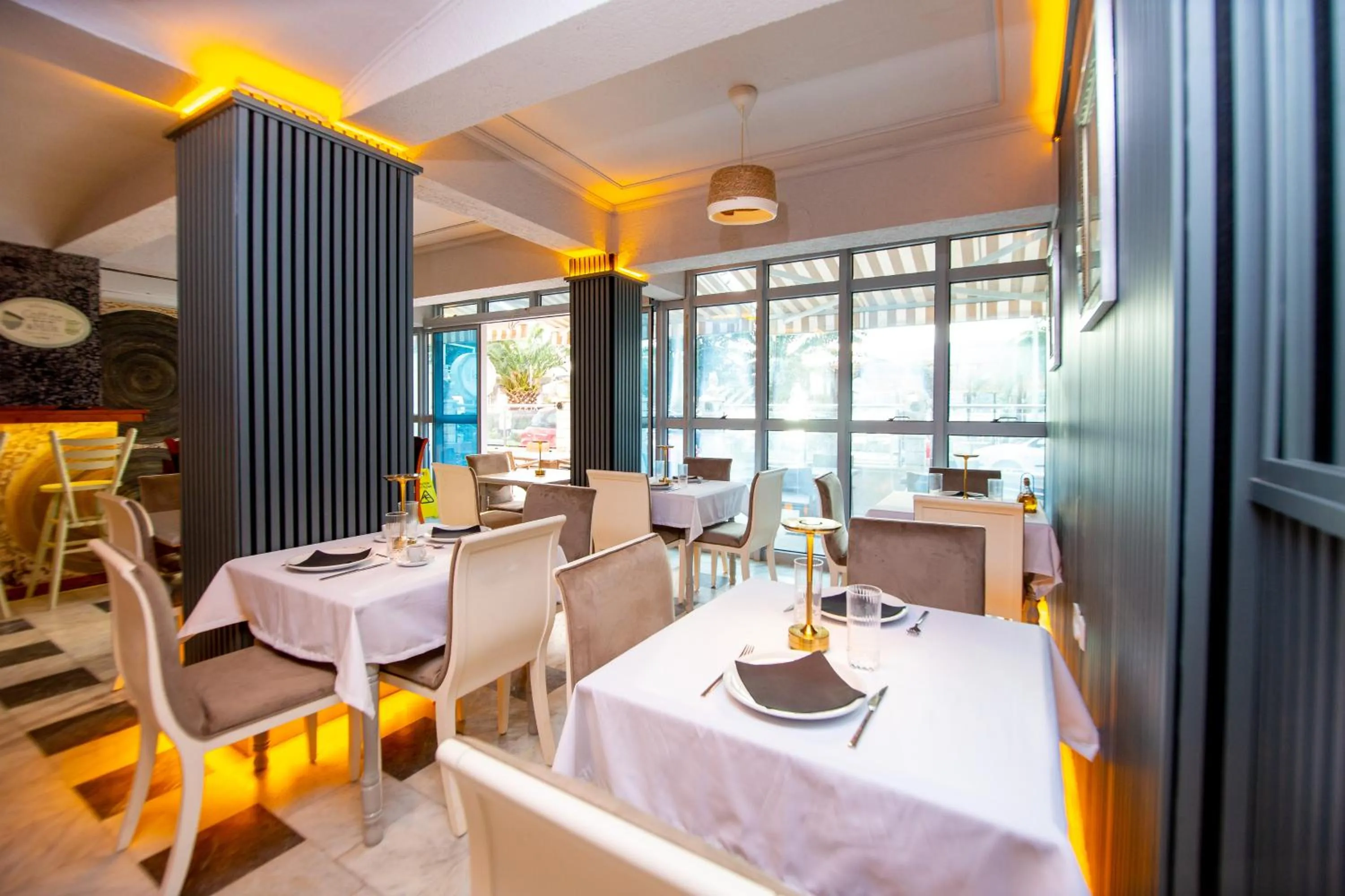 Restaurant/places to eat in New Hotel Kuč By Marvel