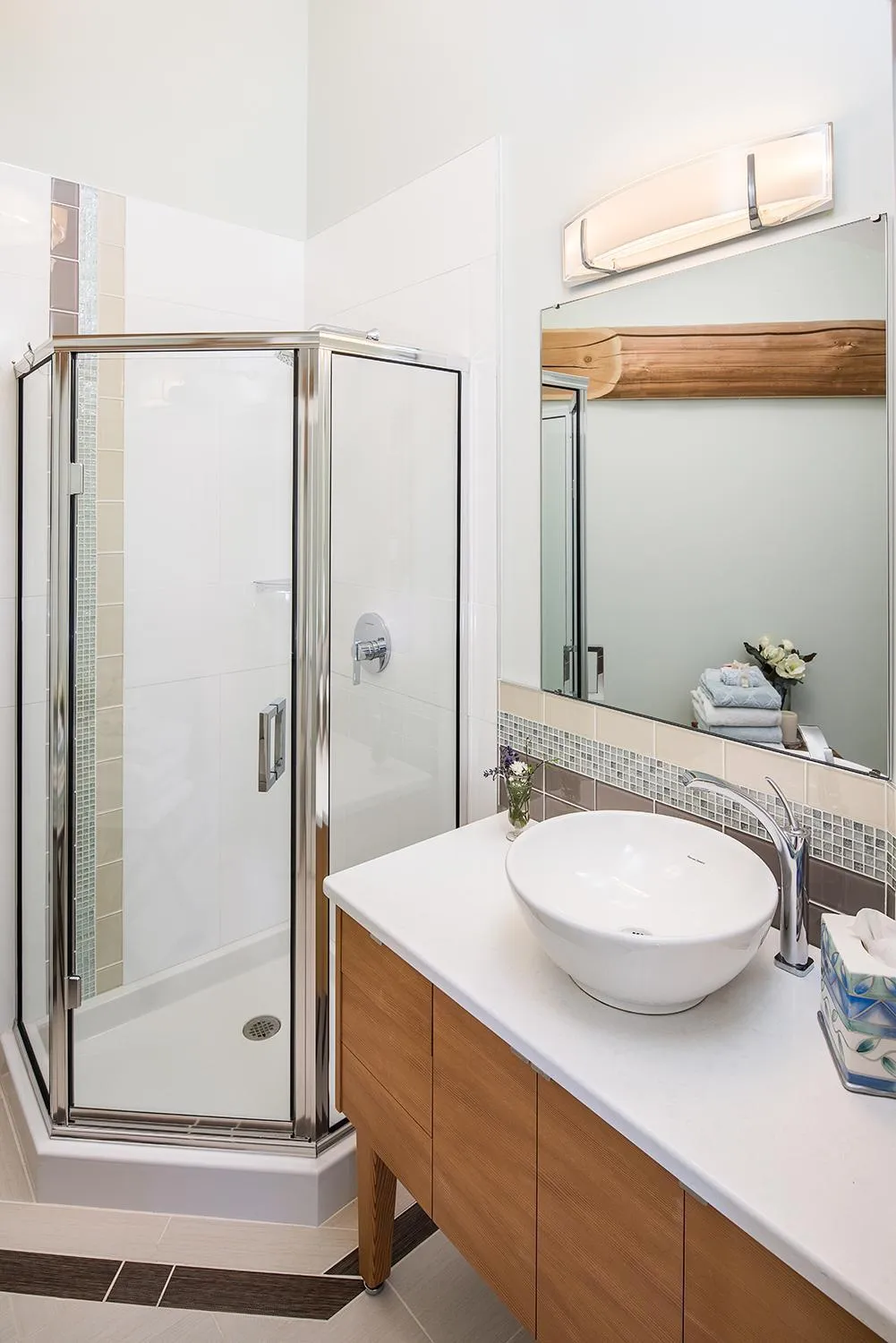Bathroom in The Rockwell-Harrison Guest Lodge
