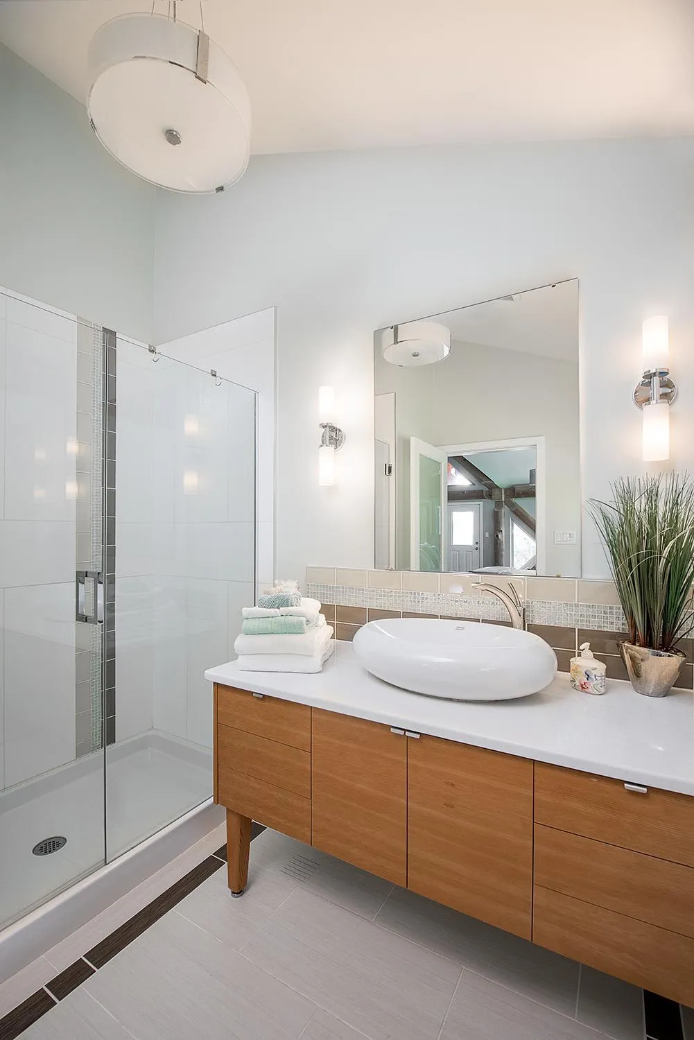 Bathroom in The Rockwell-Harrison Guest Lodge