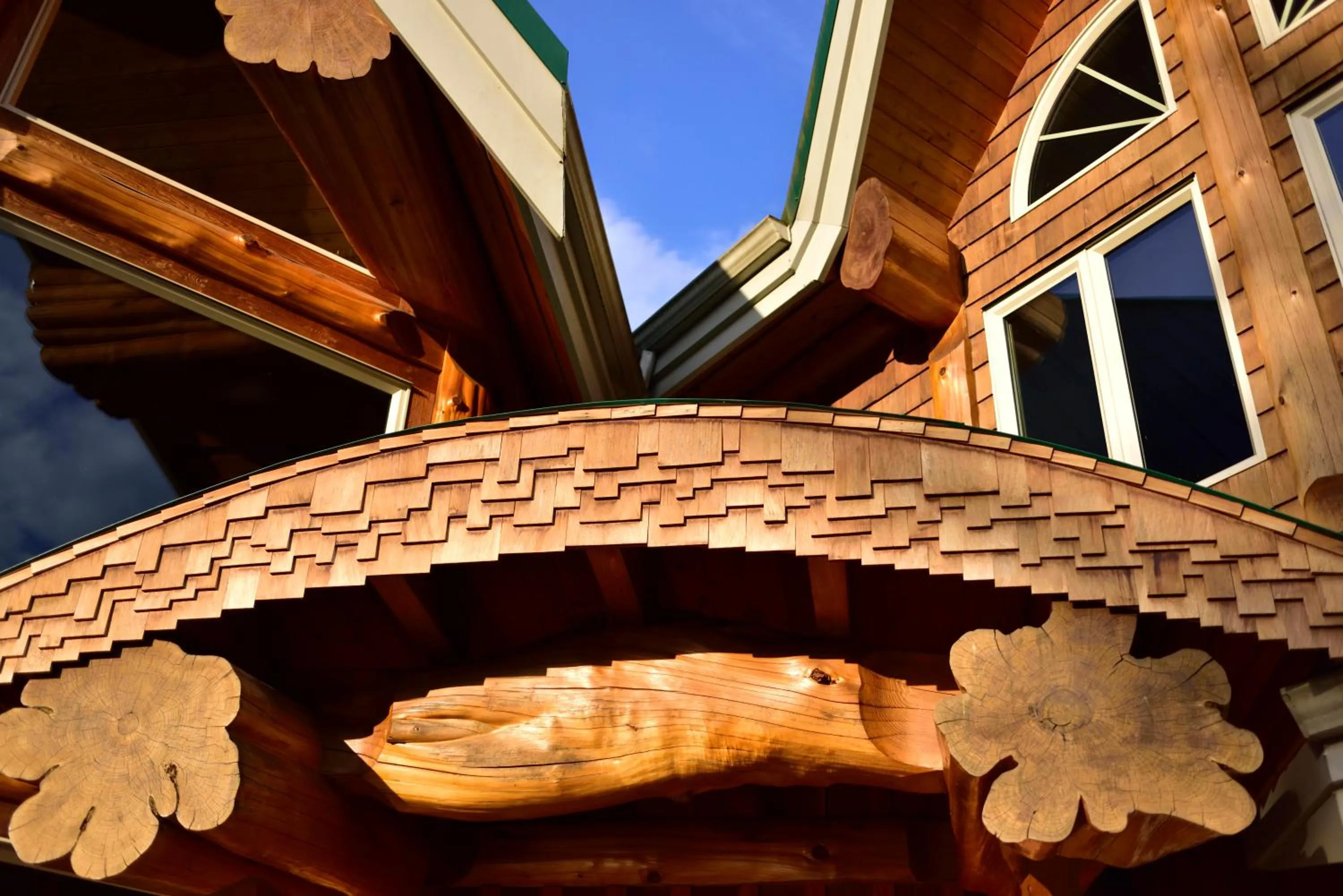 Facade/entrance in The Rockwell-Harrison Guest Lodge