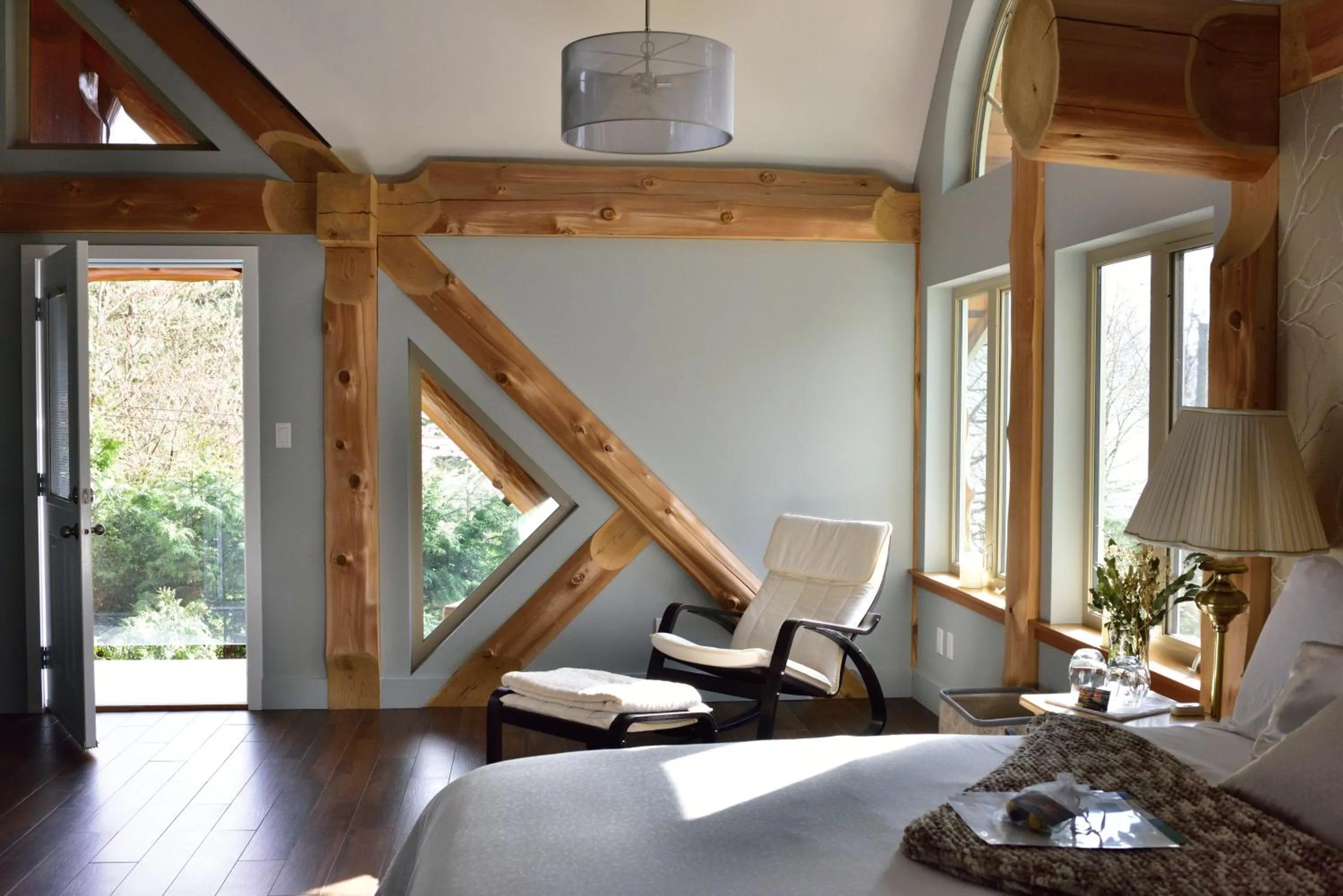 View (from property/room), Bed in The Rockwell-Harrison Guest Lodge