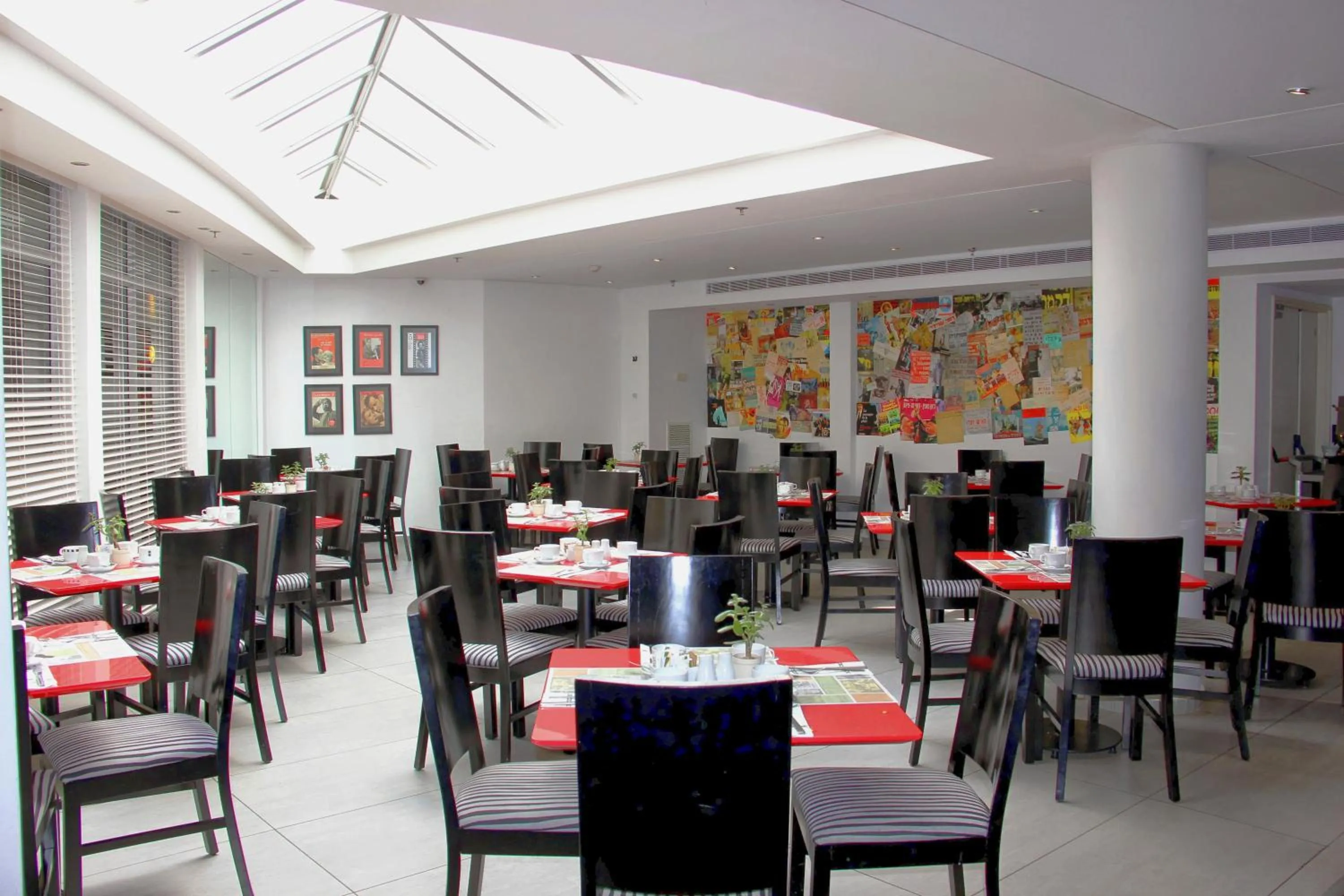 Restaurant/places to eat in Cinema Hotel - an Atlas Boutique Hotel