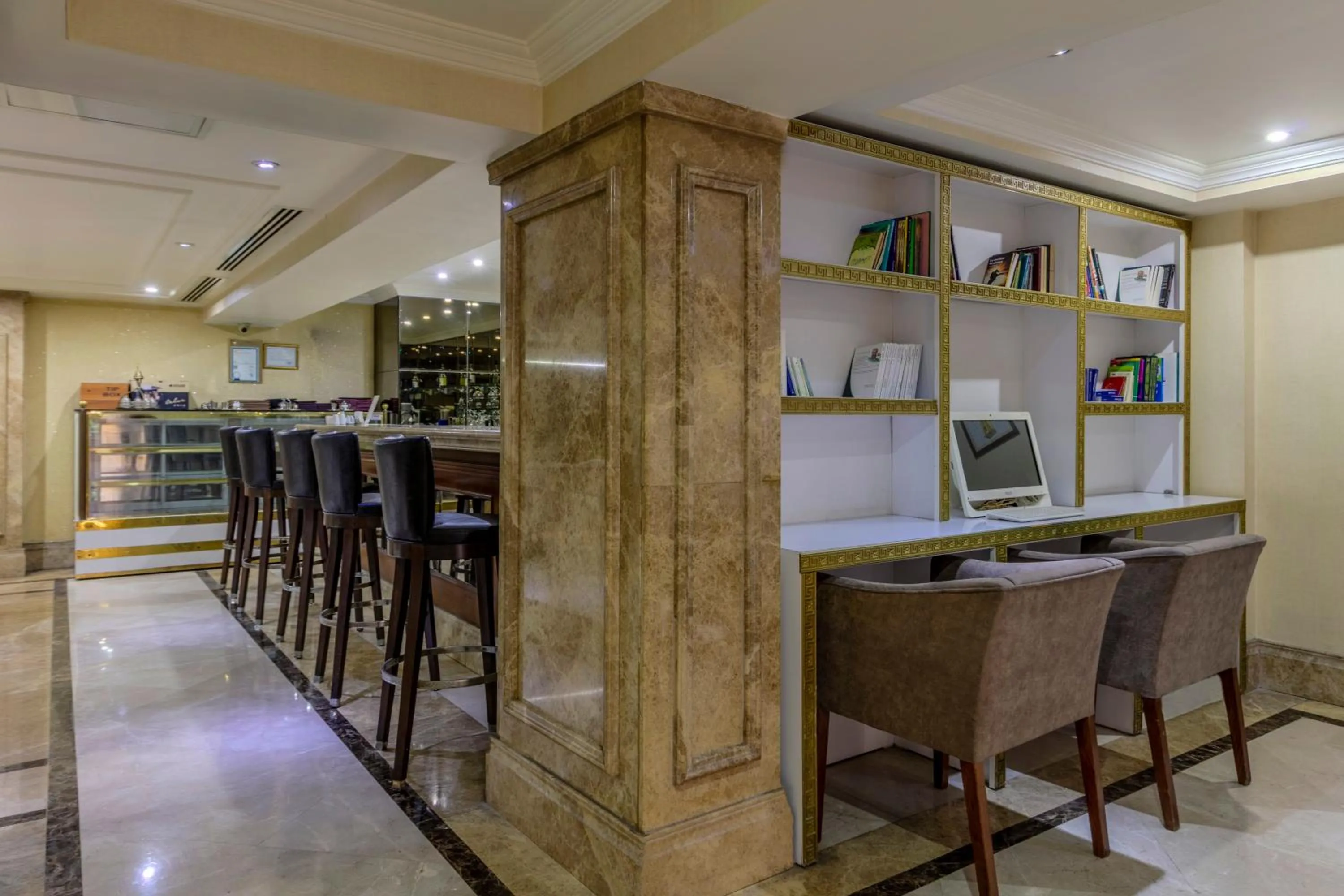 Lounge or bar in Tilia Hotel