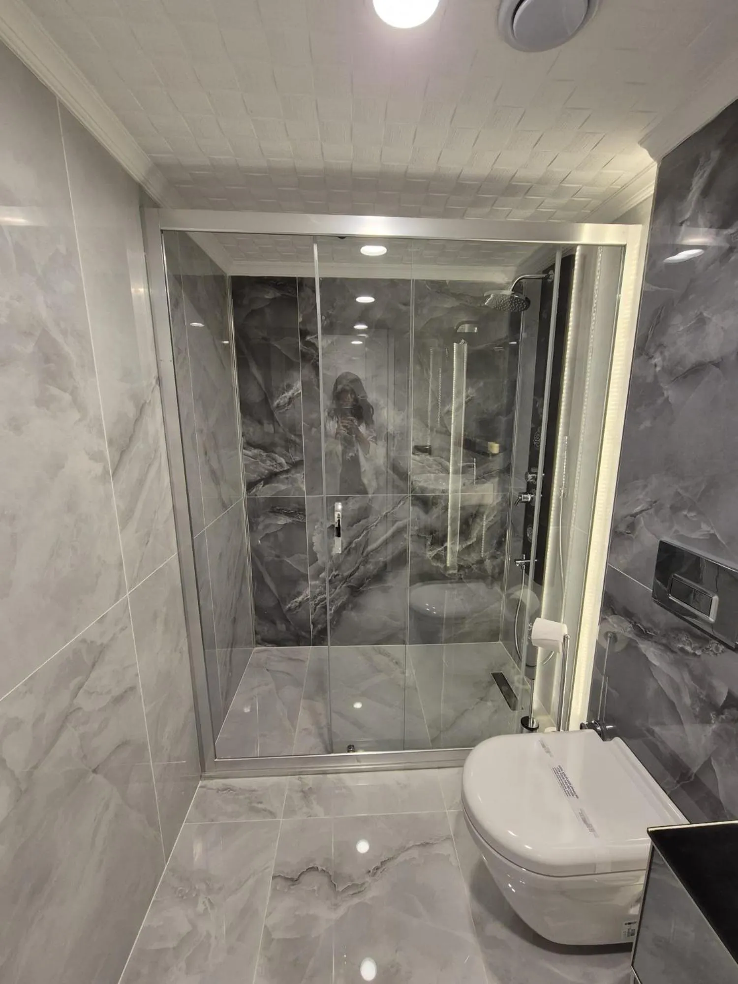 Shower in İstanbul Trend Hotel Old City