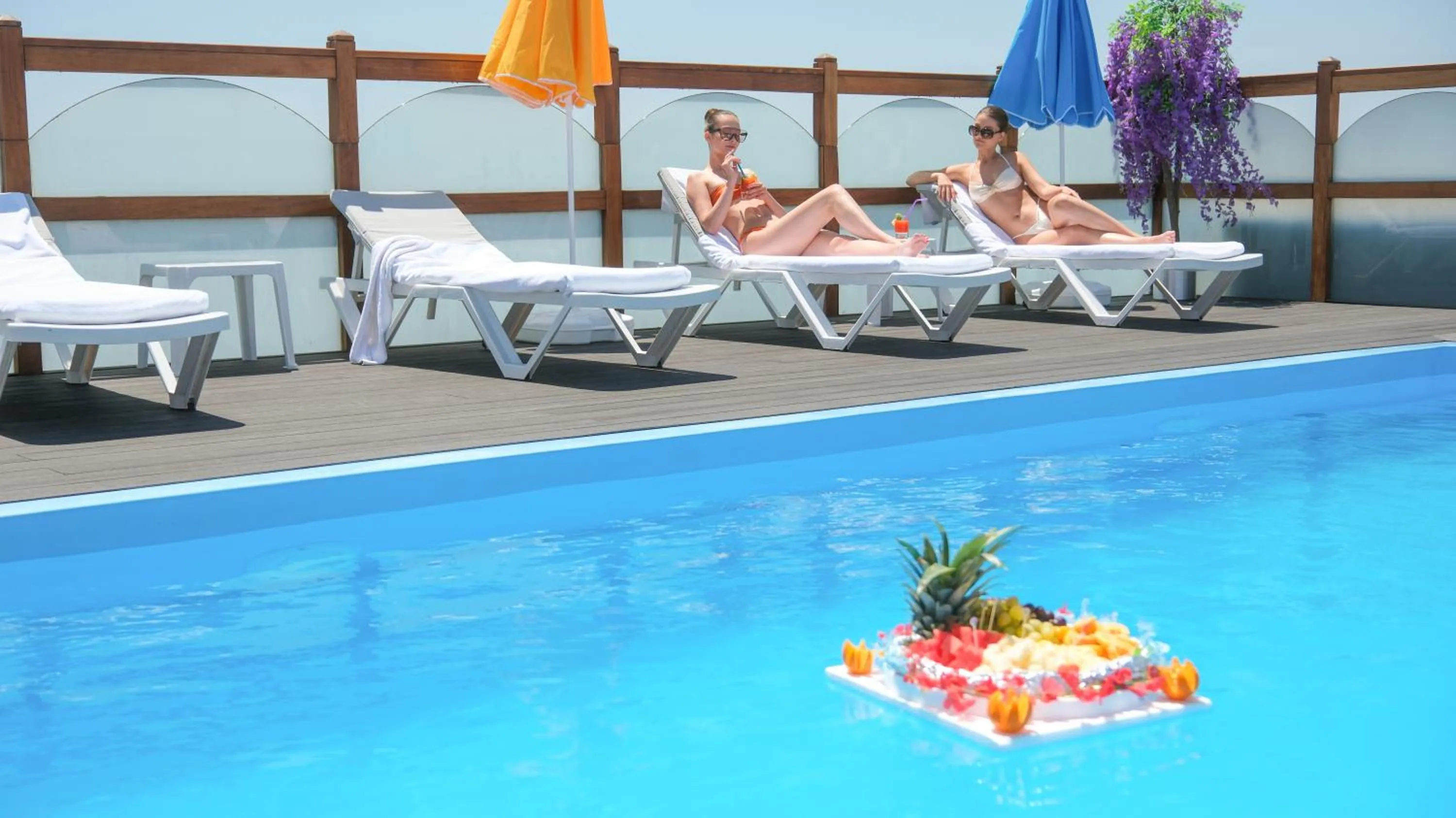 Swimming pool in İstanbul Trend Hotel Old City