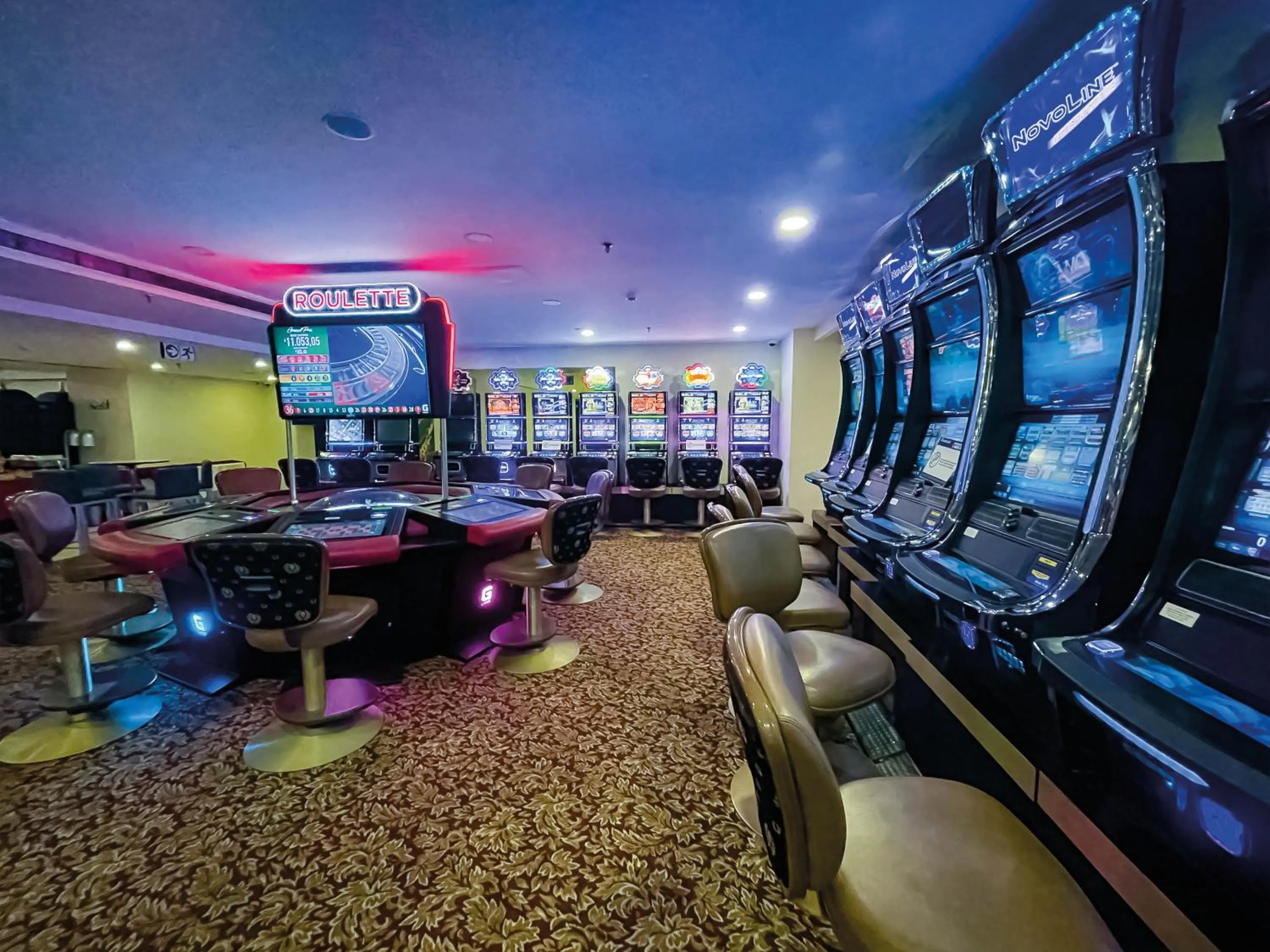 Casino in Waldorf Hotel