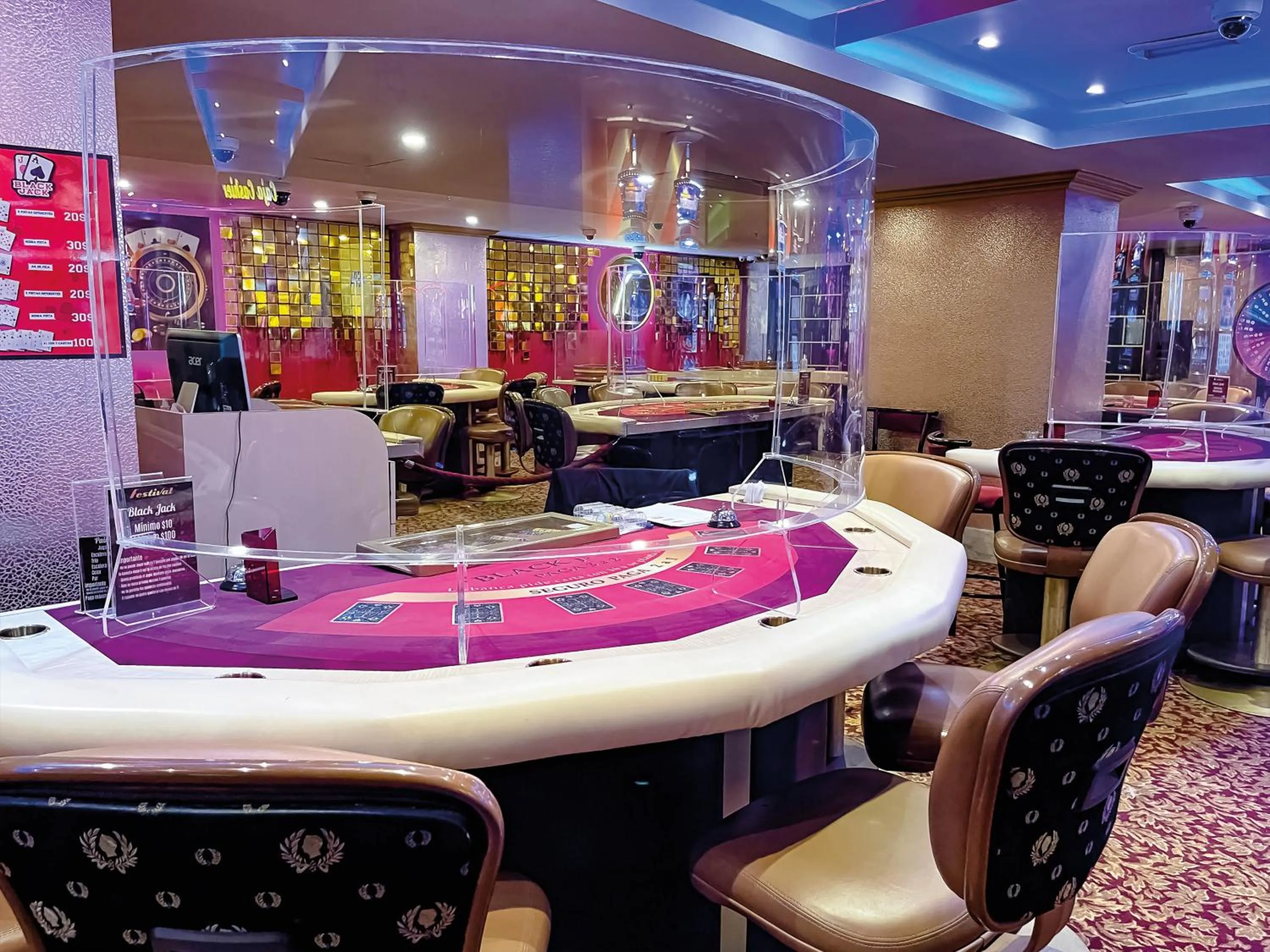 Casino in Waldorf Hotel