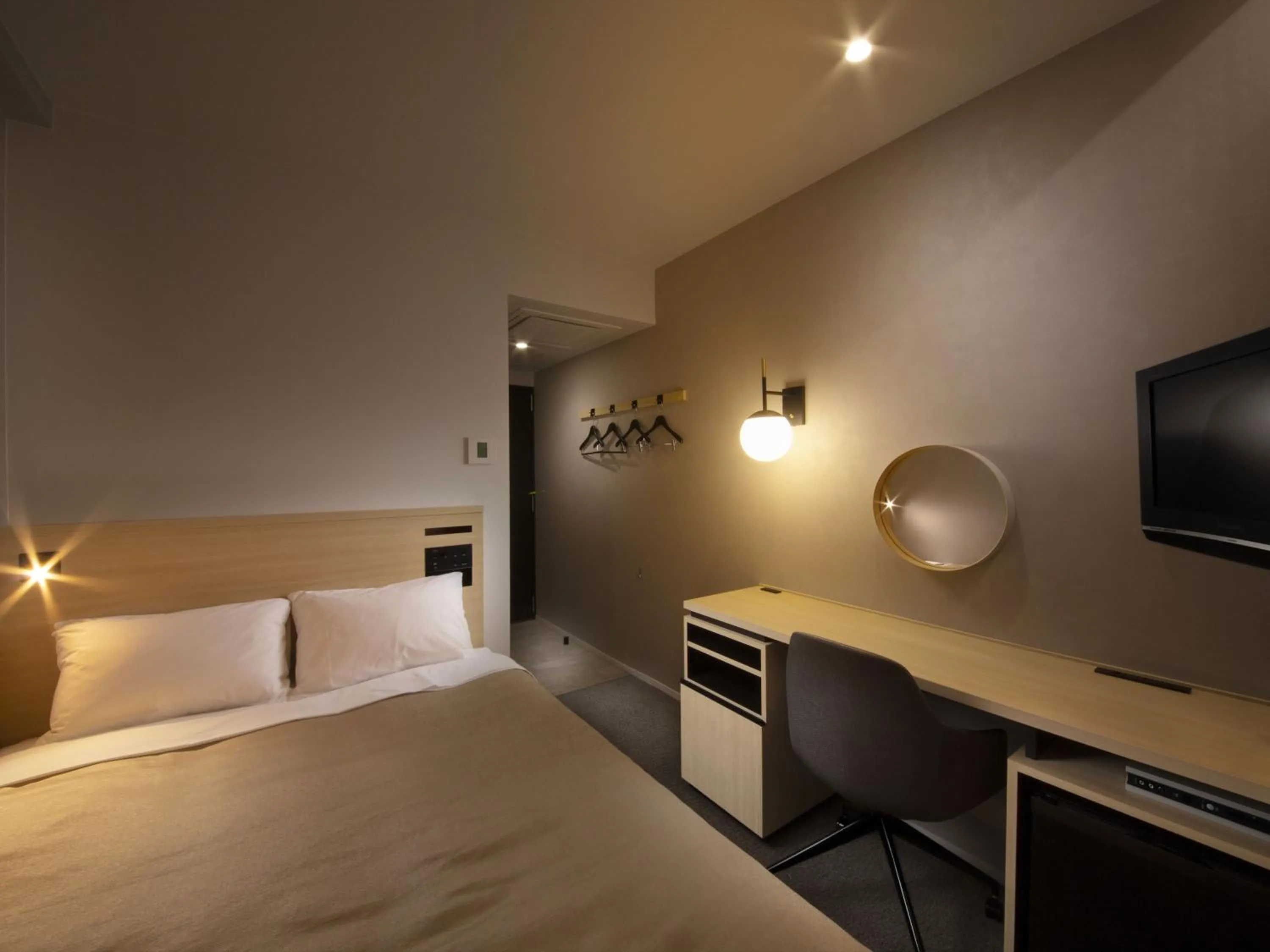 Photo of the whole room, TV/Entertainment Center in Hotel Palace Nagoya