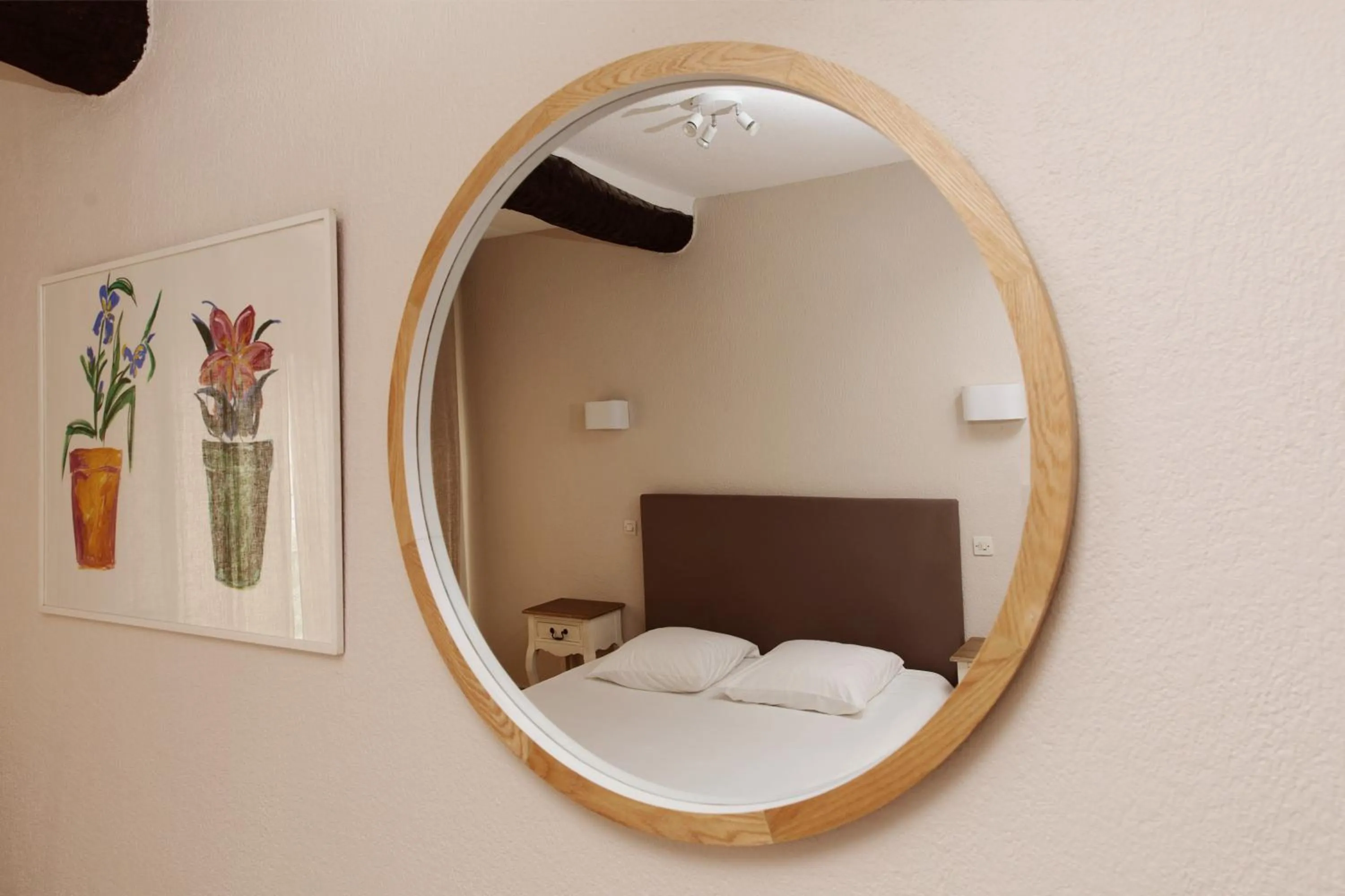 Bedroom, Bed in Coq Hotel