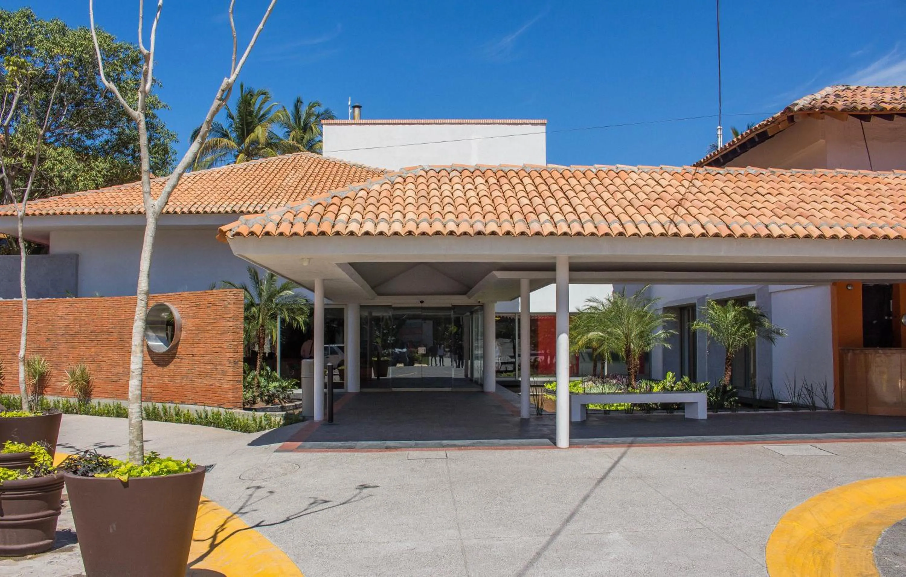 Facade/entrance in Plaza Pelicanos Club Beach Resort All Inclusive
