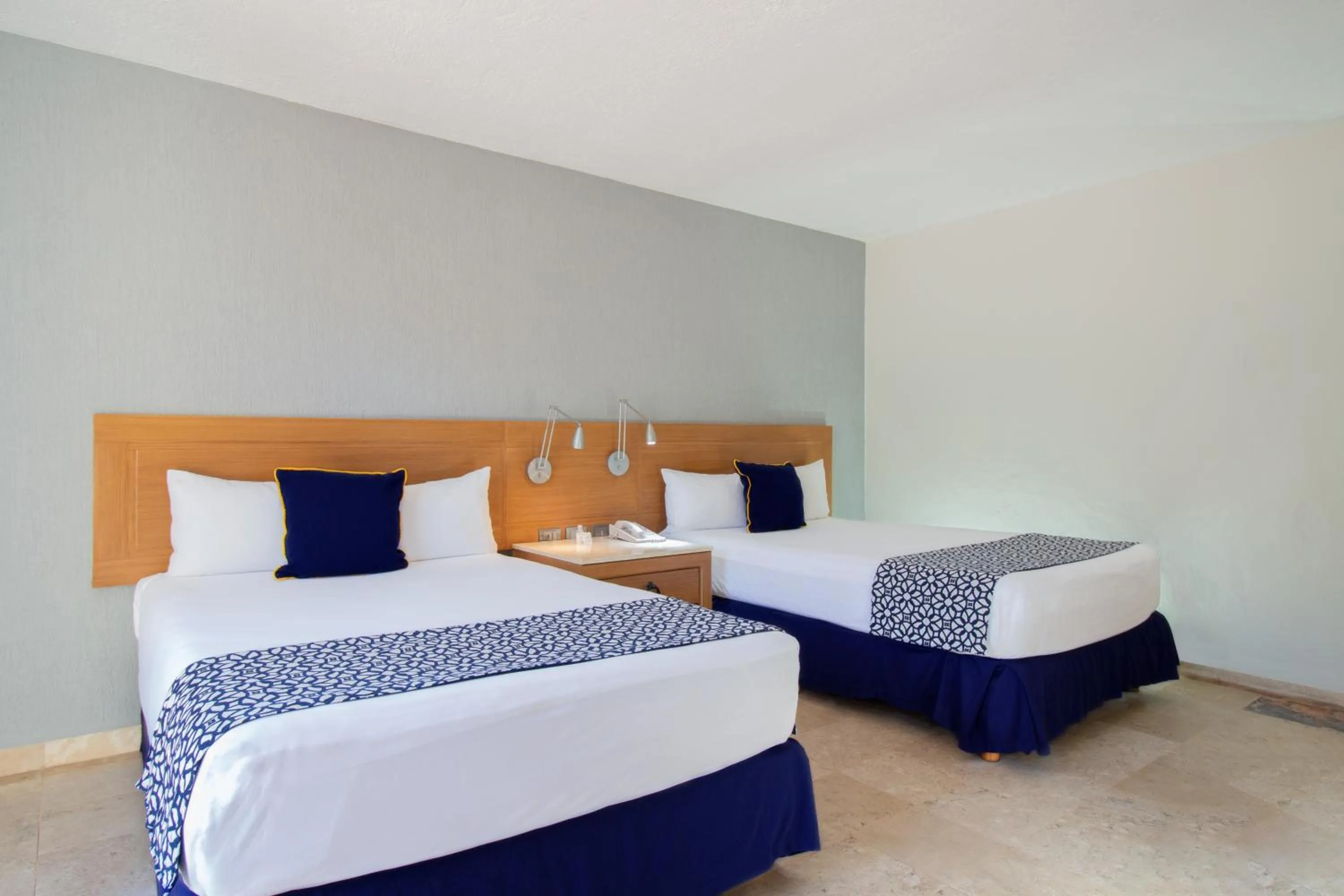 Bedroom, Bed in Plaza Pelicanos Club Beach Resort All Inclusive