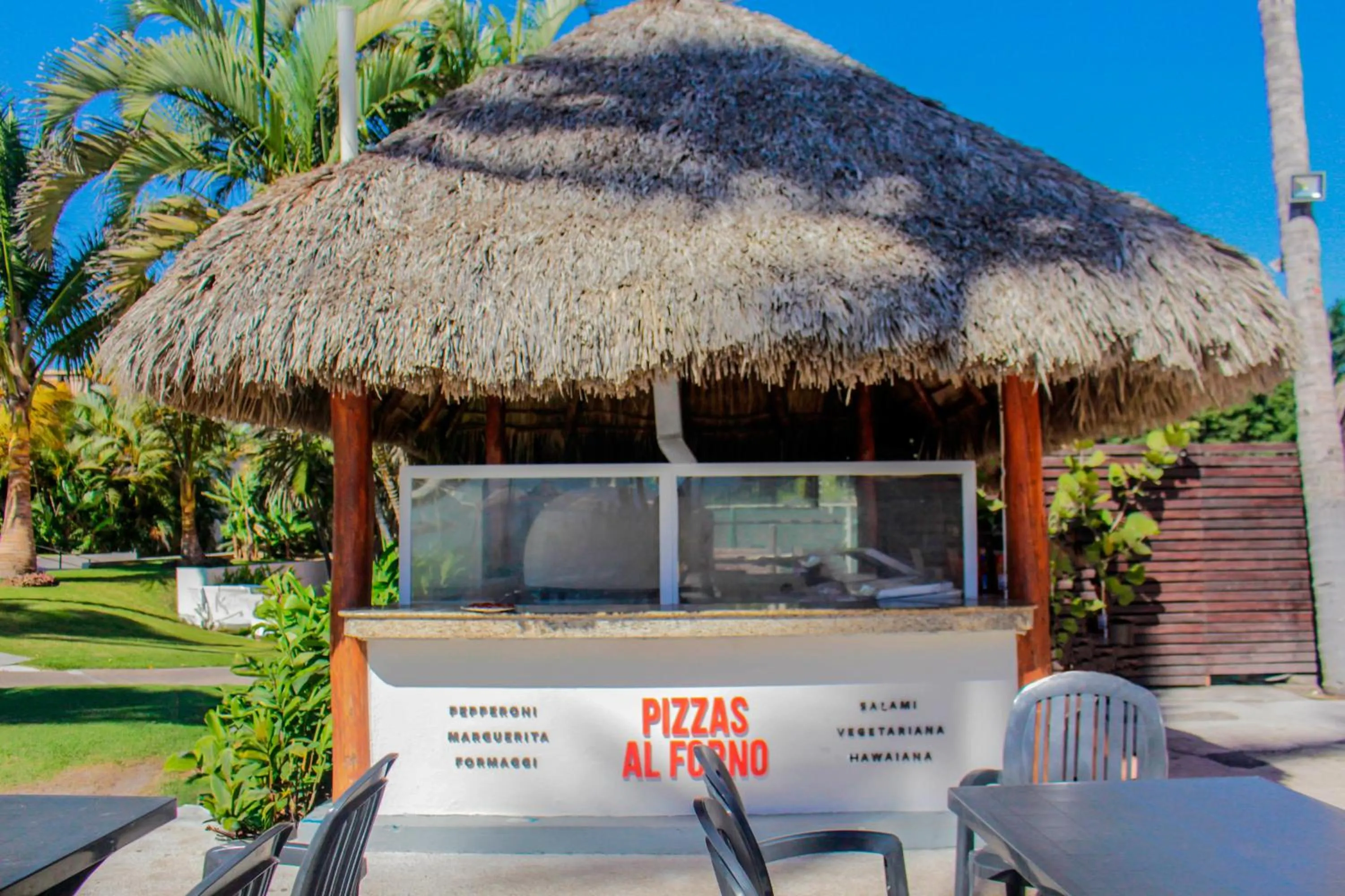 Food in Plaza Pelicanos Club Beach Resort All Inclusive