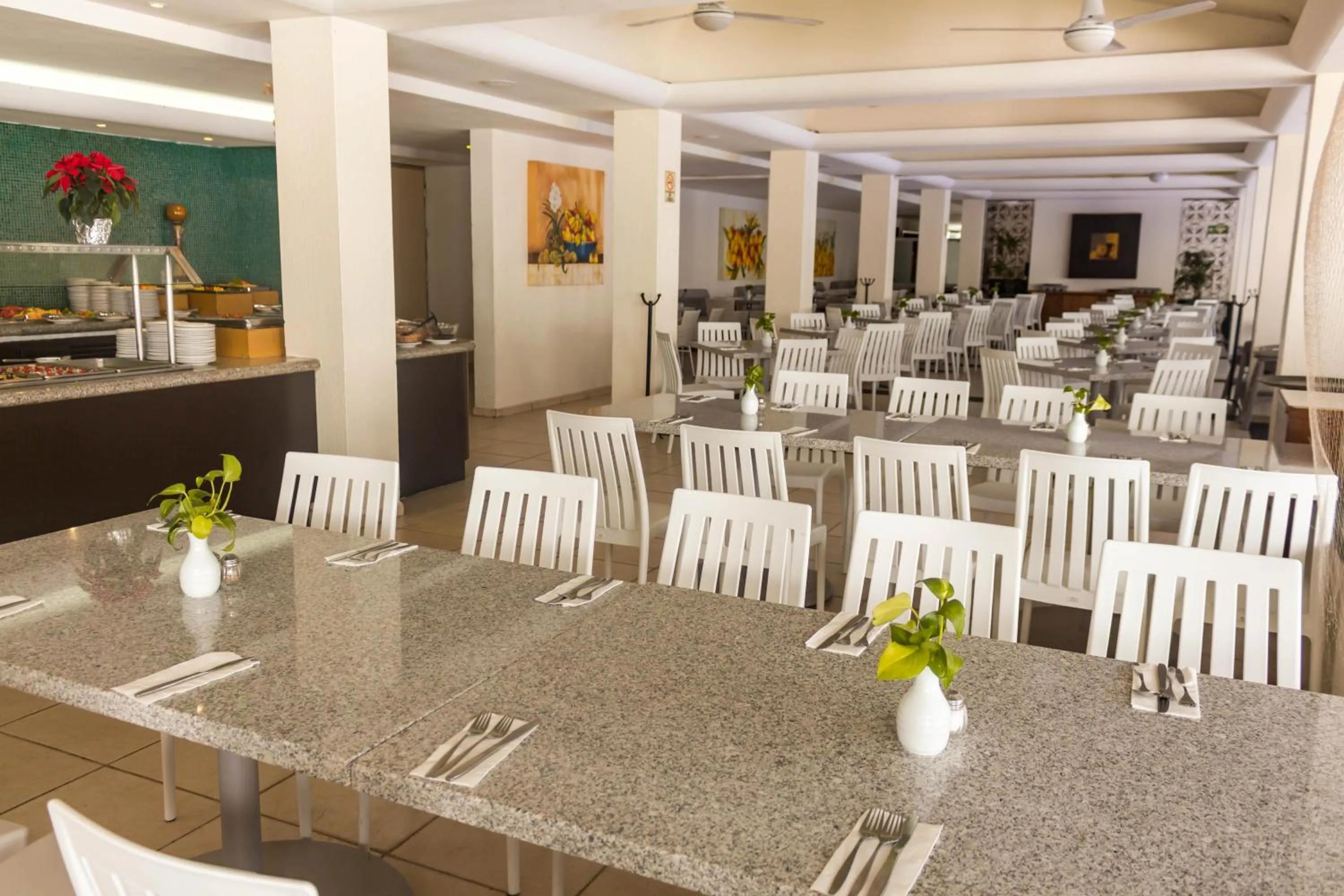 Restaurant/places to eat in Plaza Pelicanos Club Beach Resort All Inclusive