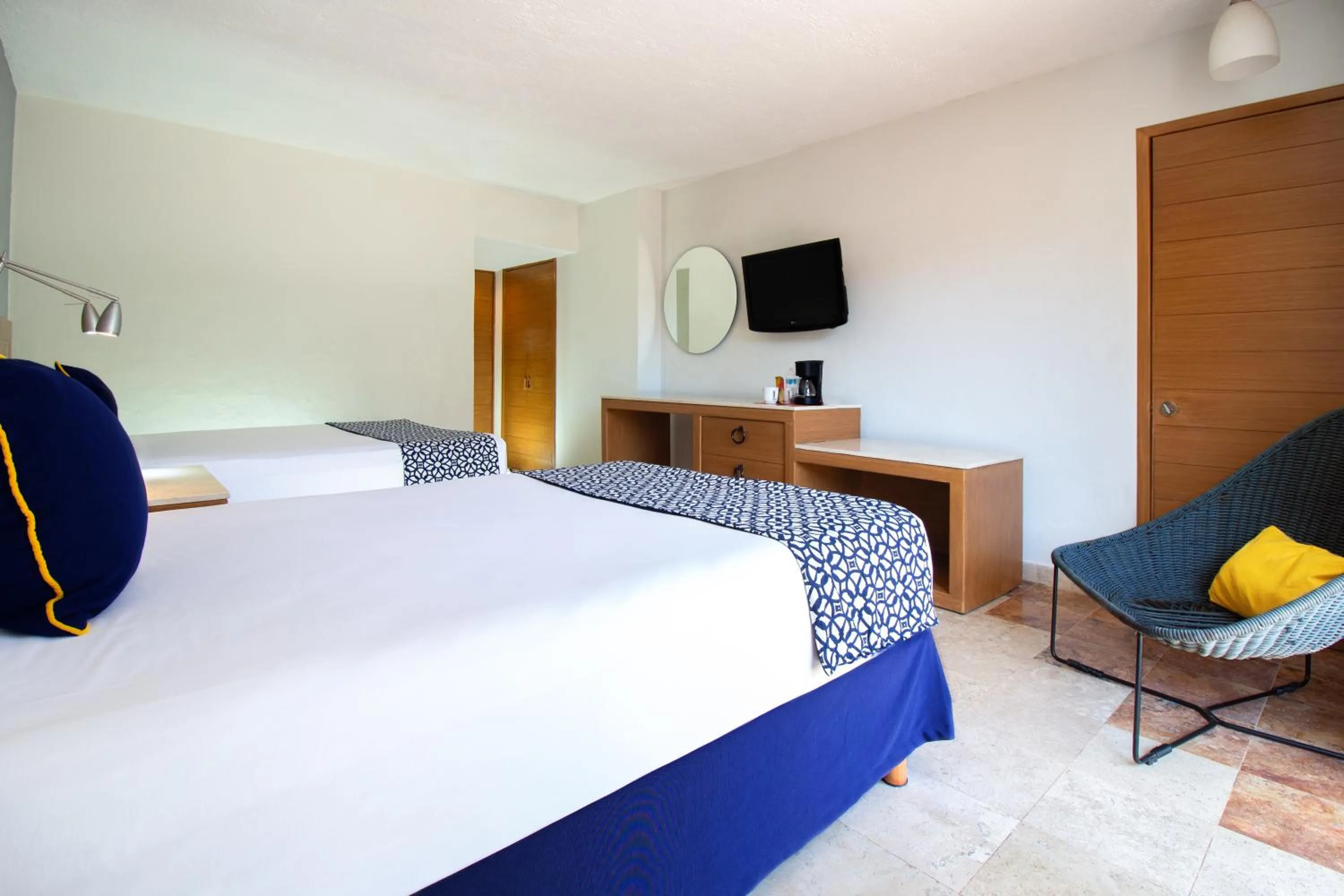 Bedroom, Bed in Plaza Pelicanos Club Beach Resort All Inclusive