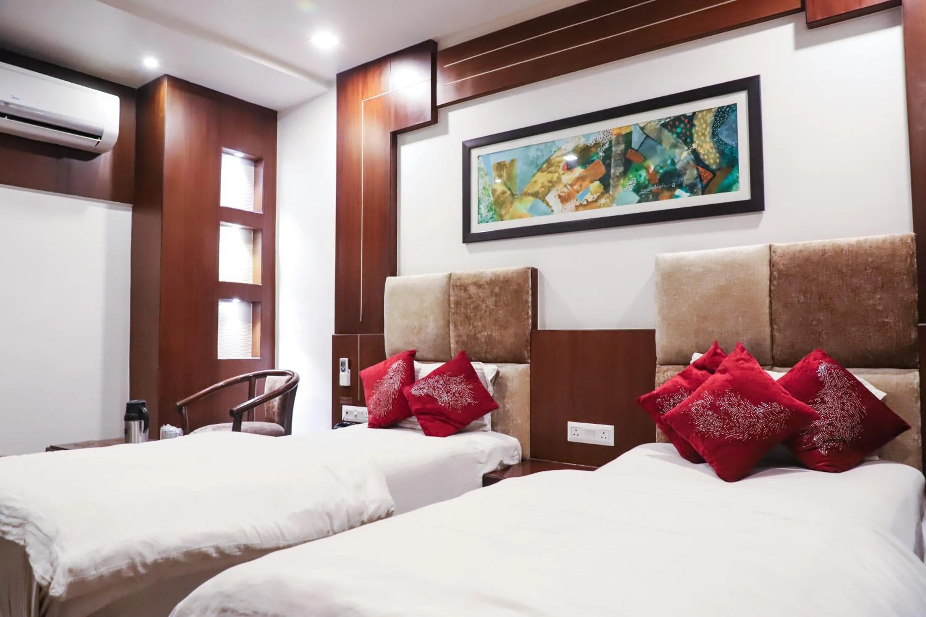 Bedroom, Bed in Vijan Palace