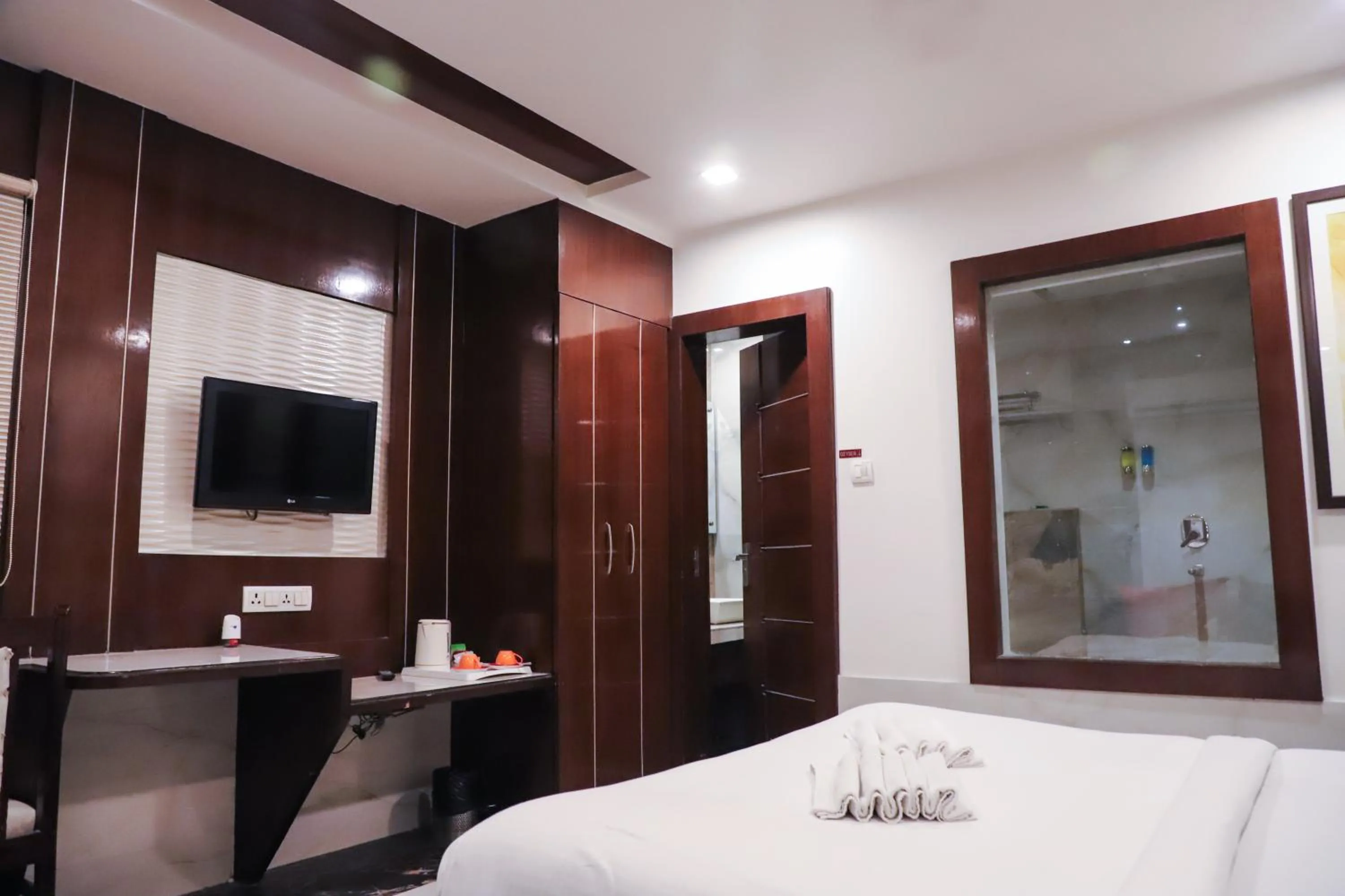 TV and multimedia, Bed in Vijan Palace