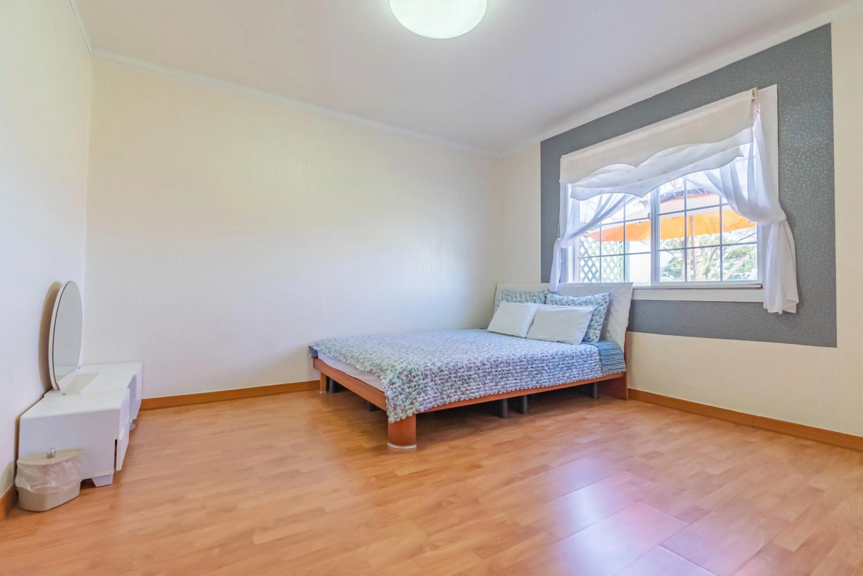 Bed in Arting Pension