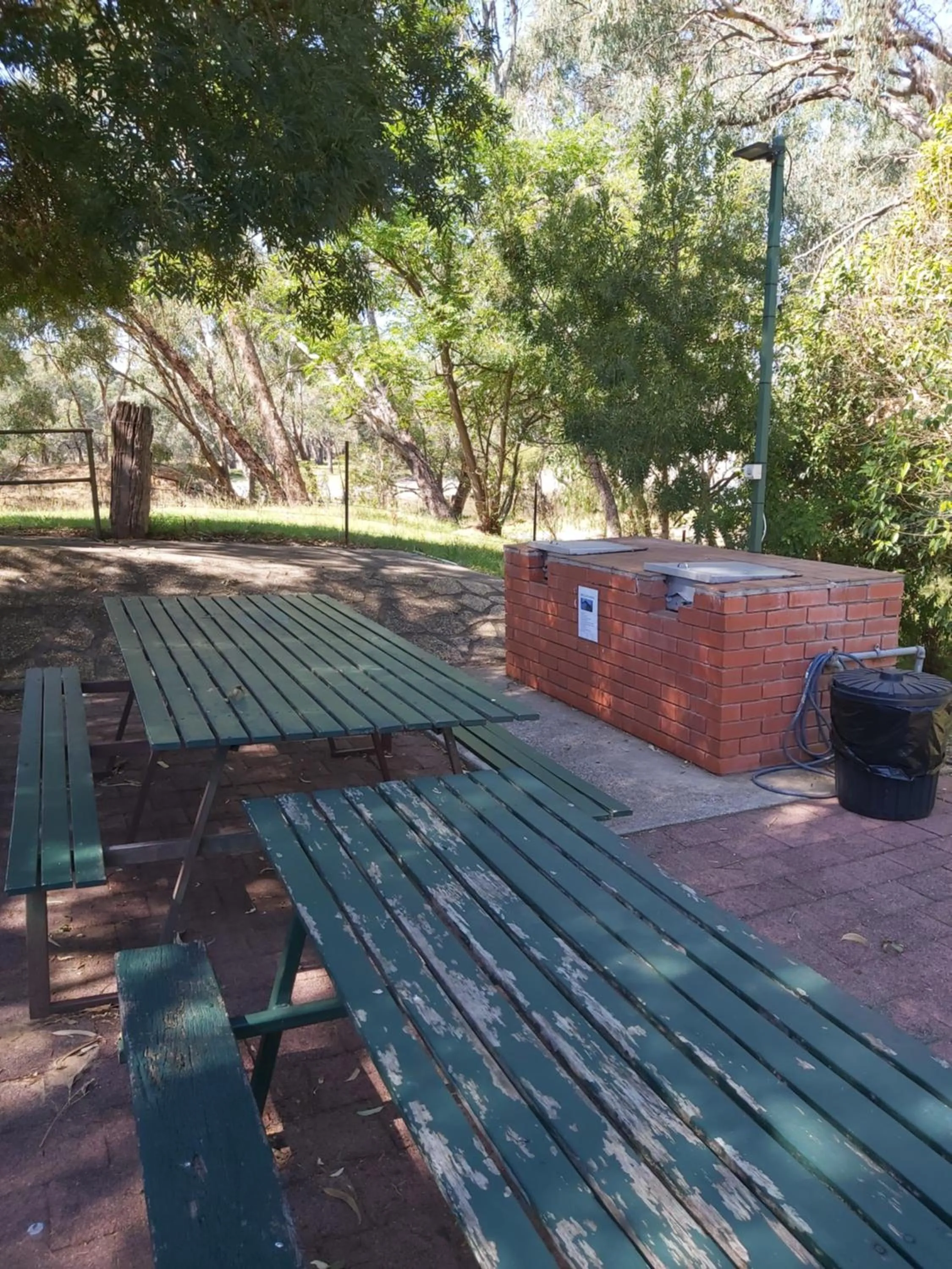 BBQ facilities in Corowa Golf Club Motel
