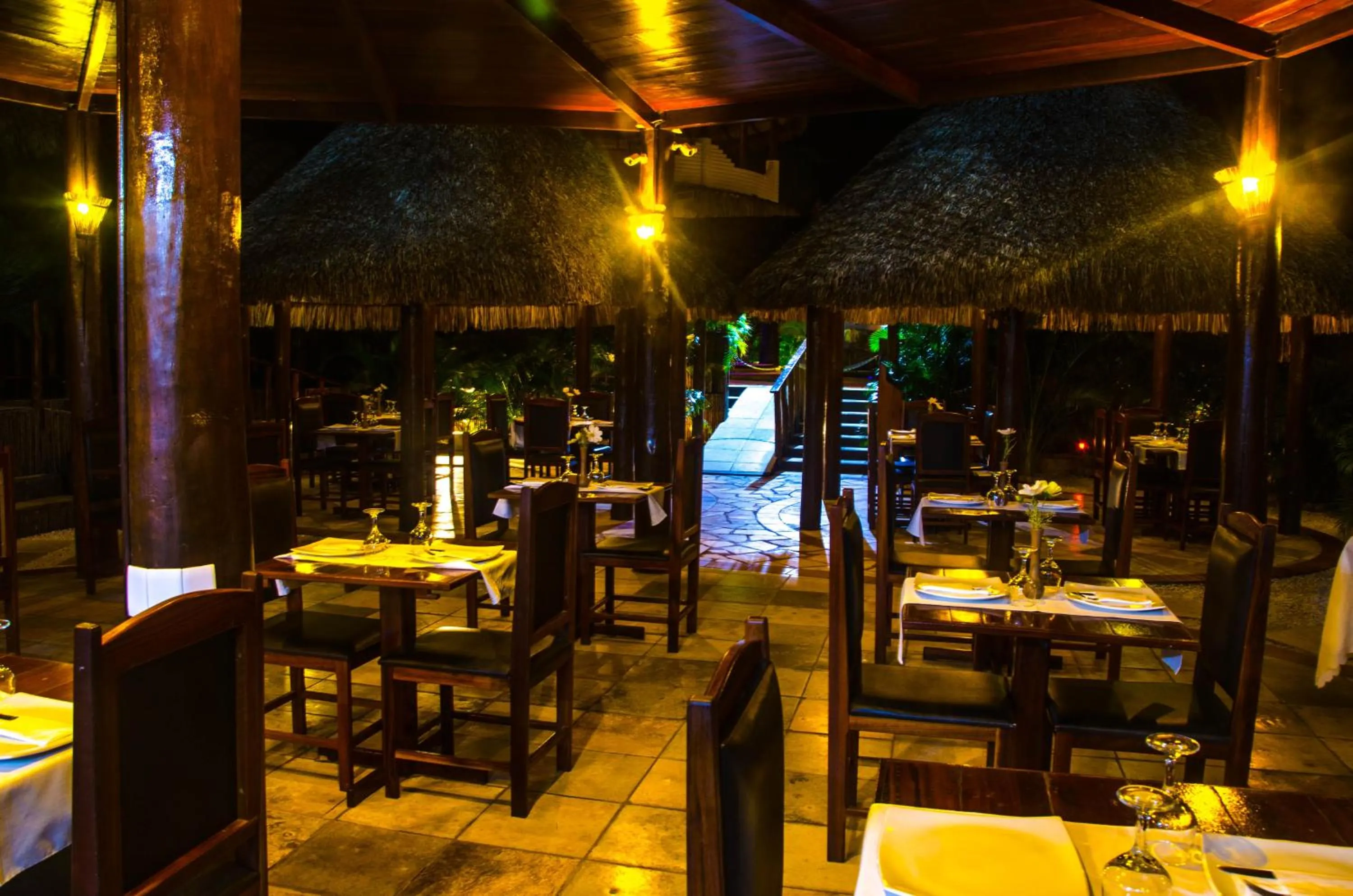 Restaurant/places to eat in Long Beach