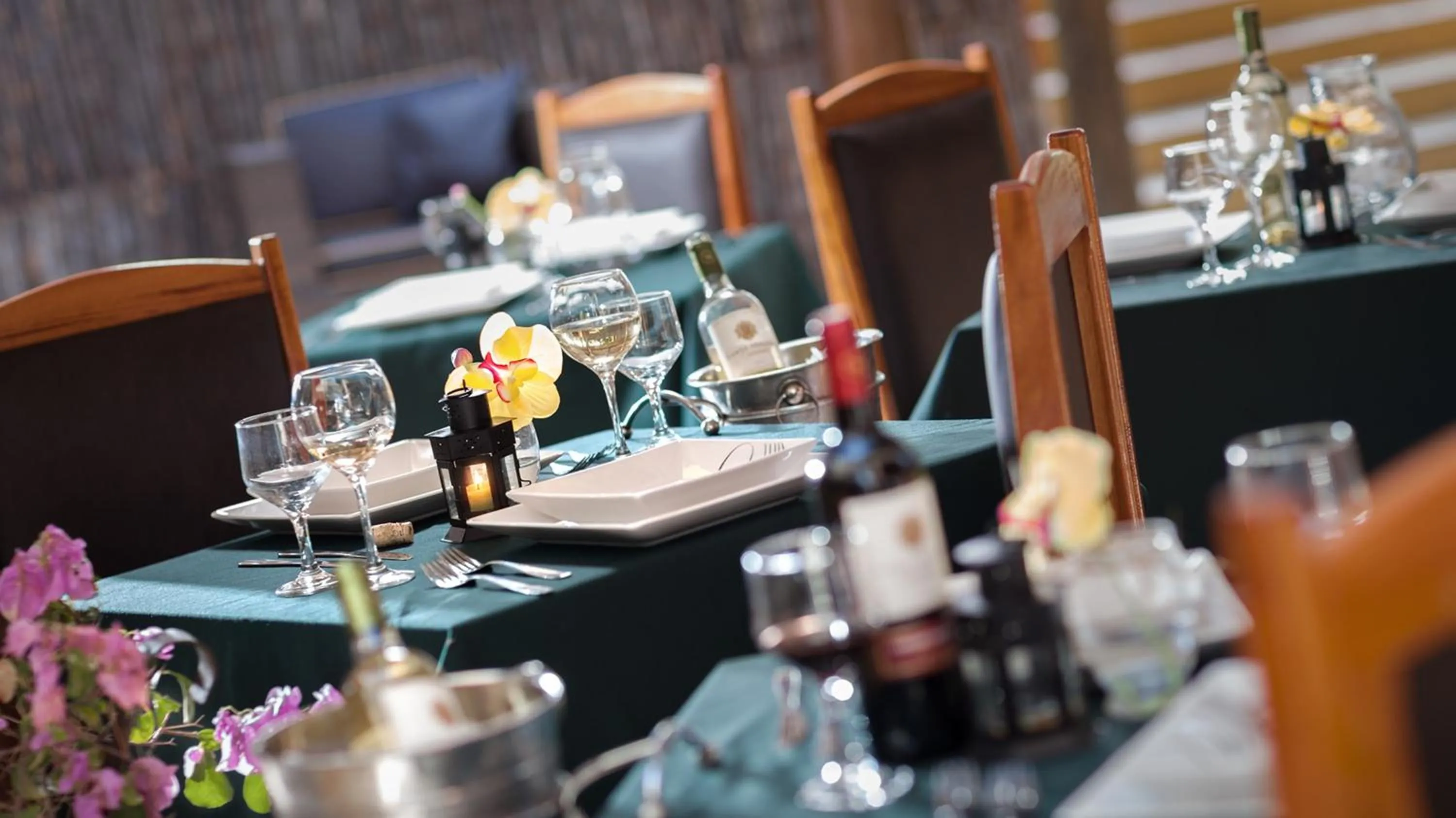 Restaurant/places to eat in Long Beach