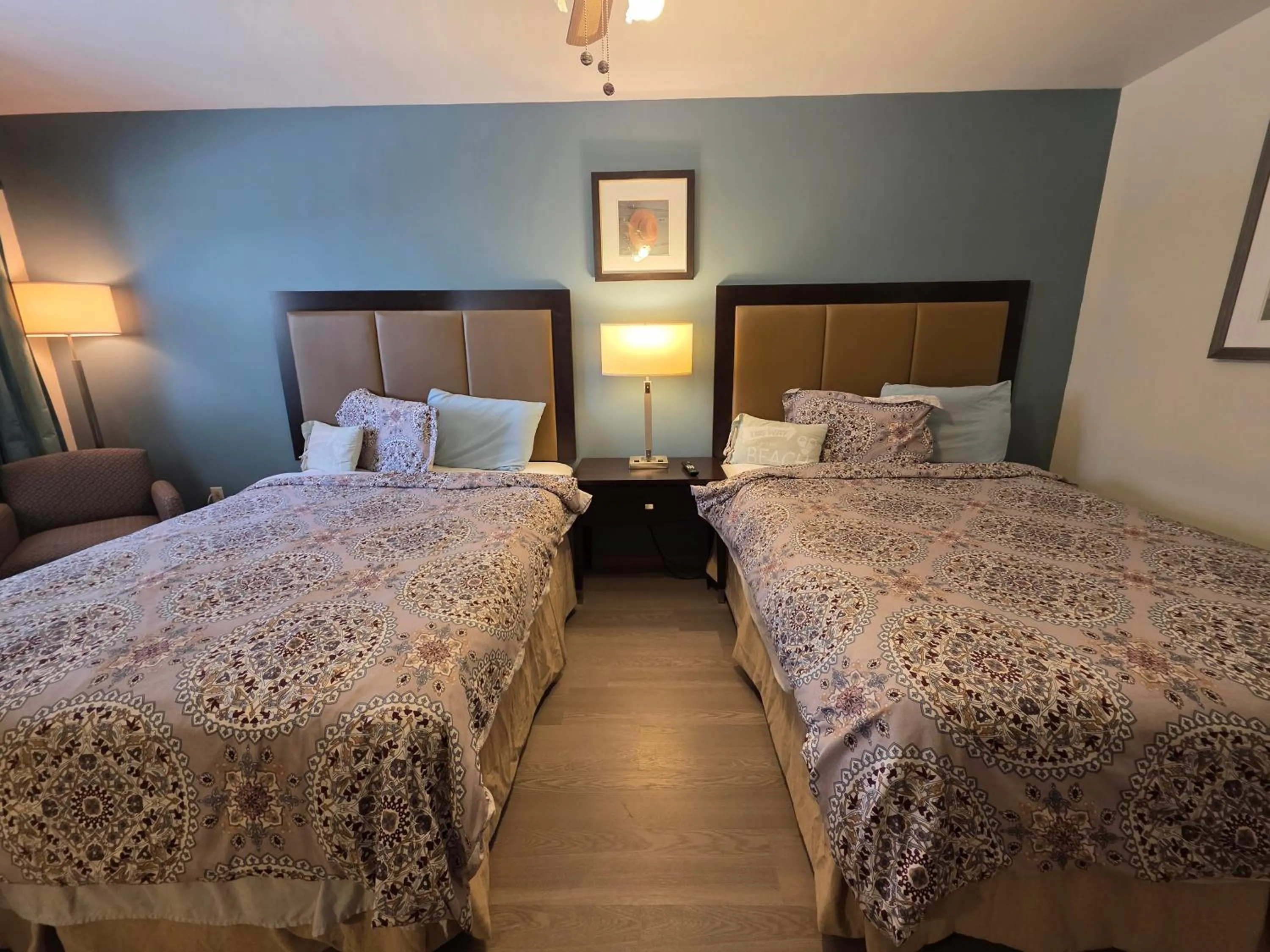 Bed in Shenstone Motor Inn and Restaurant