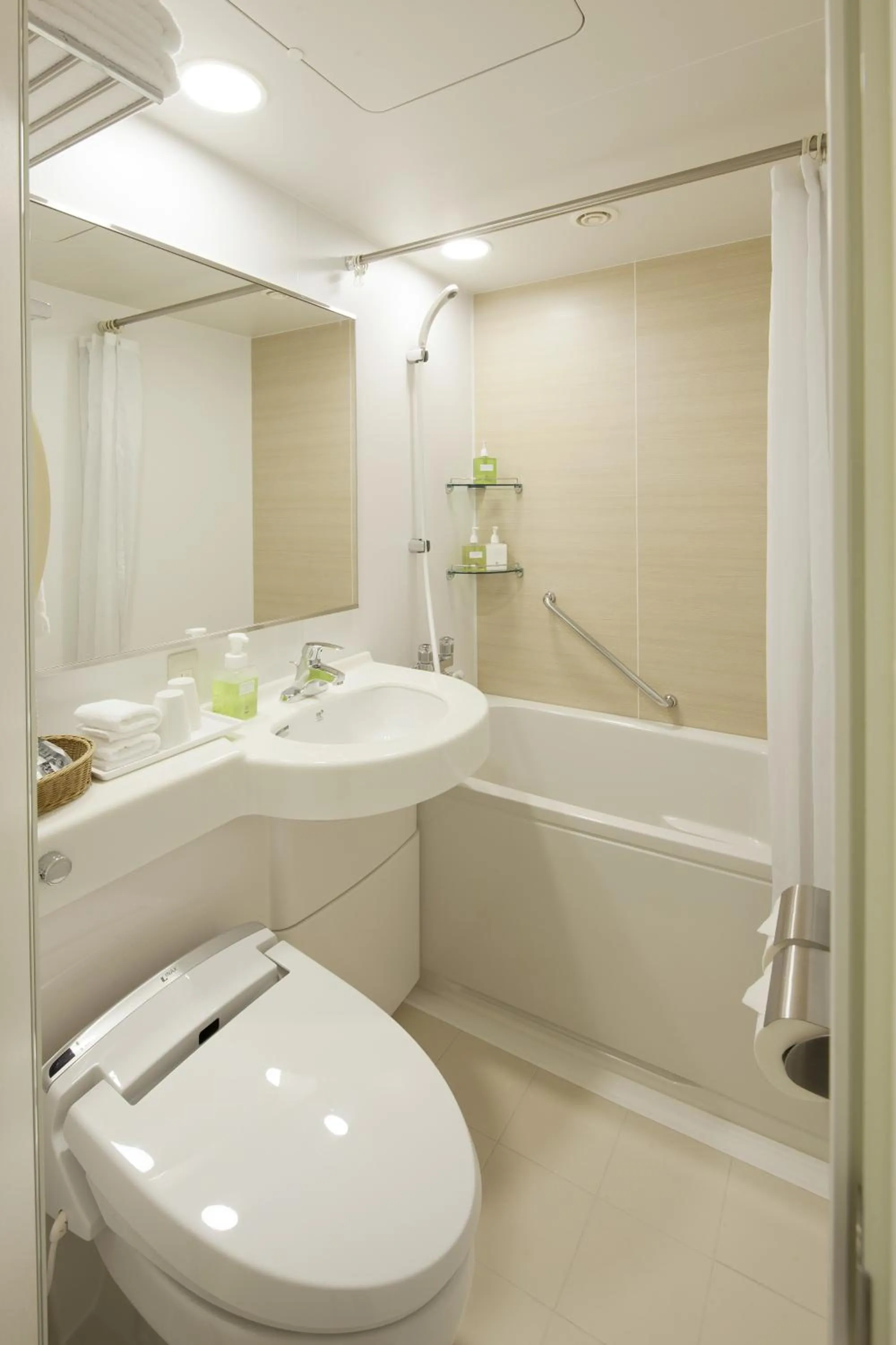 Bathroom in Hotel Granvia Osaka-JR Hotel Group