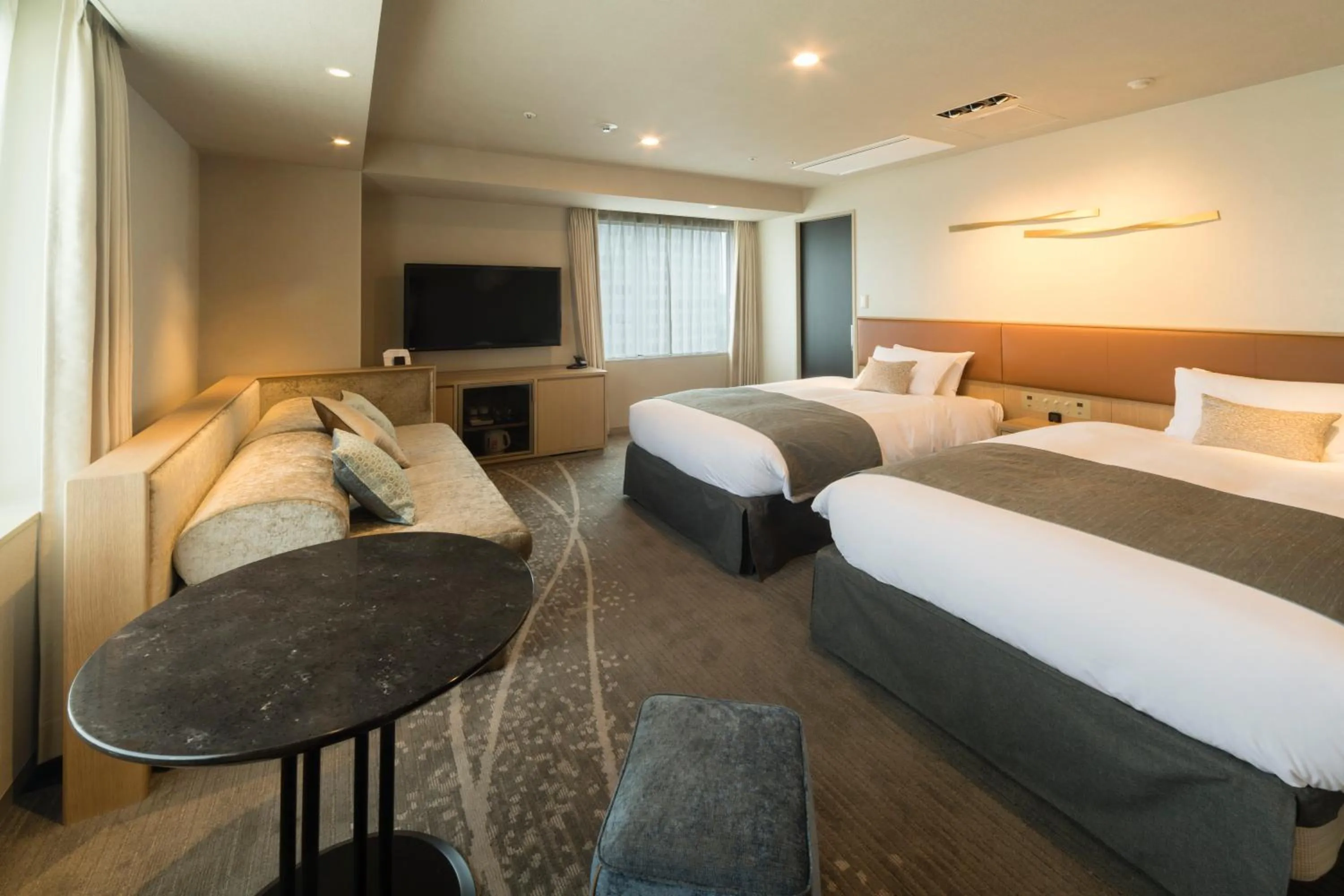 Bed in Hotel Granvia Osaka-JR Hotel Group