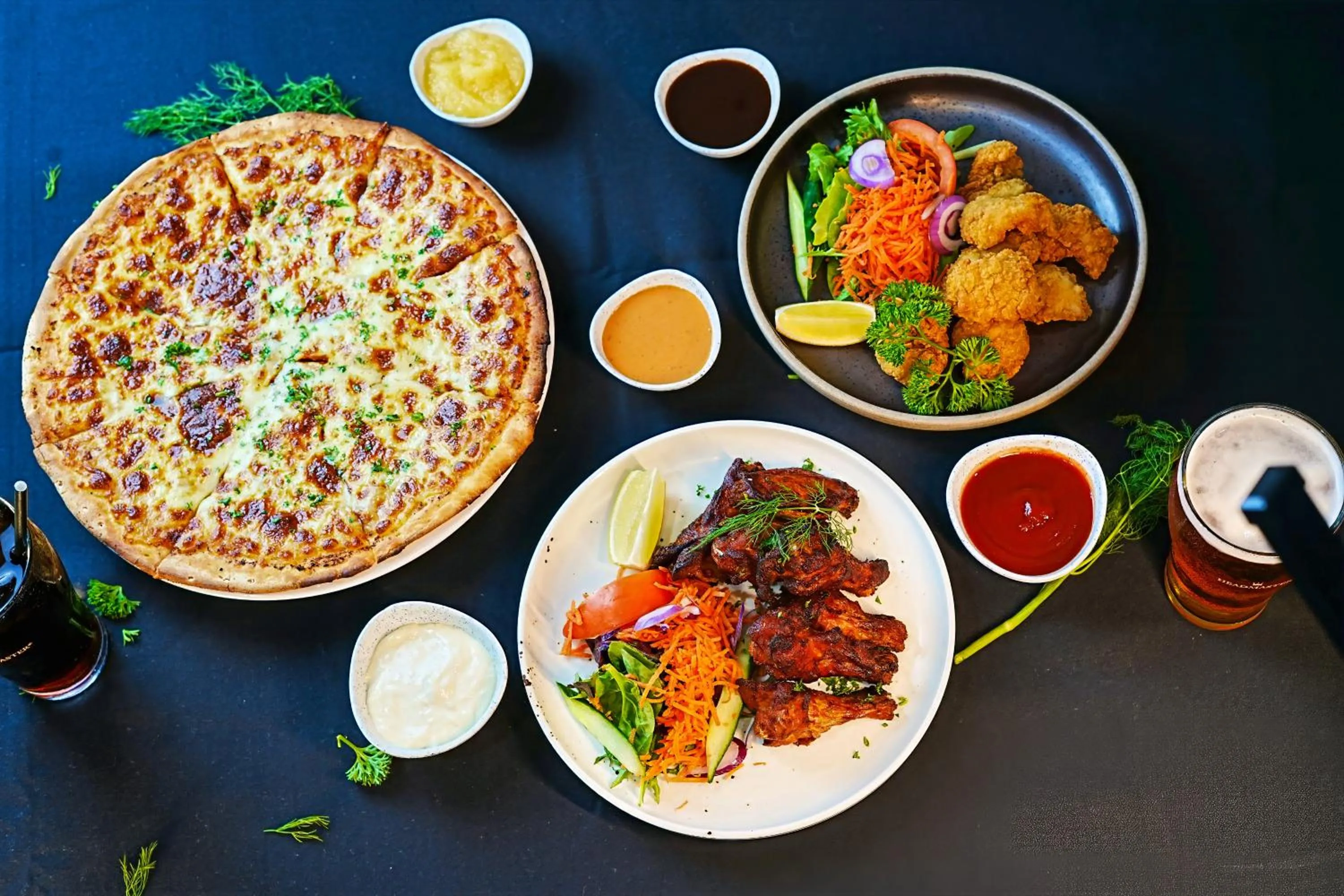 Food and drinks in Olde Tudor Hotel