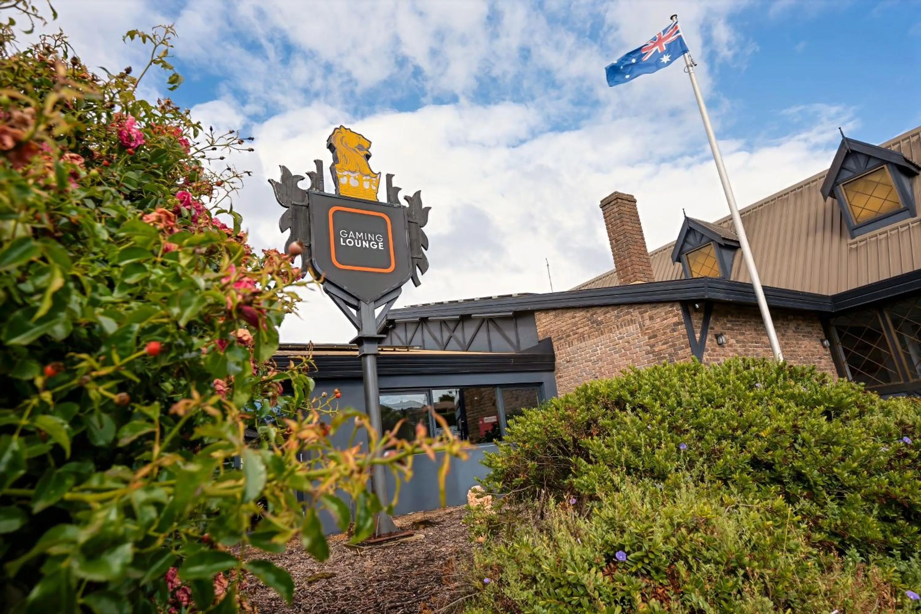 Property building in Olde Tudor Hotel
