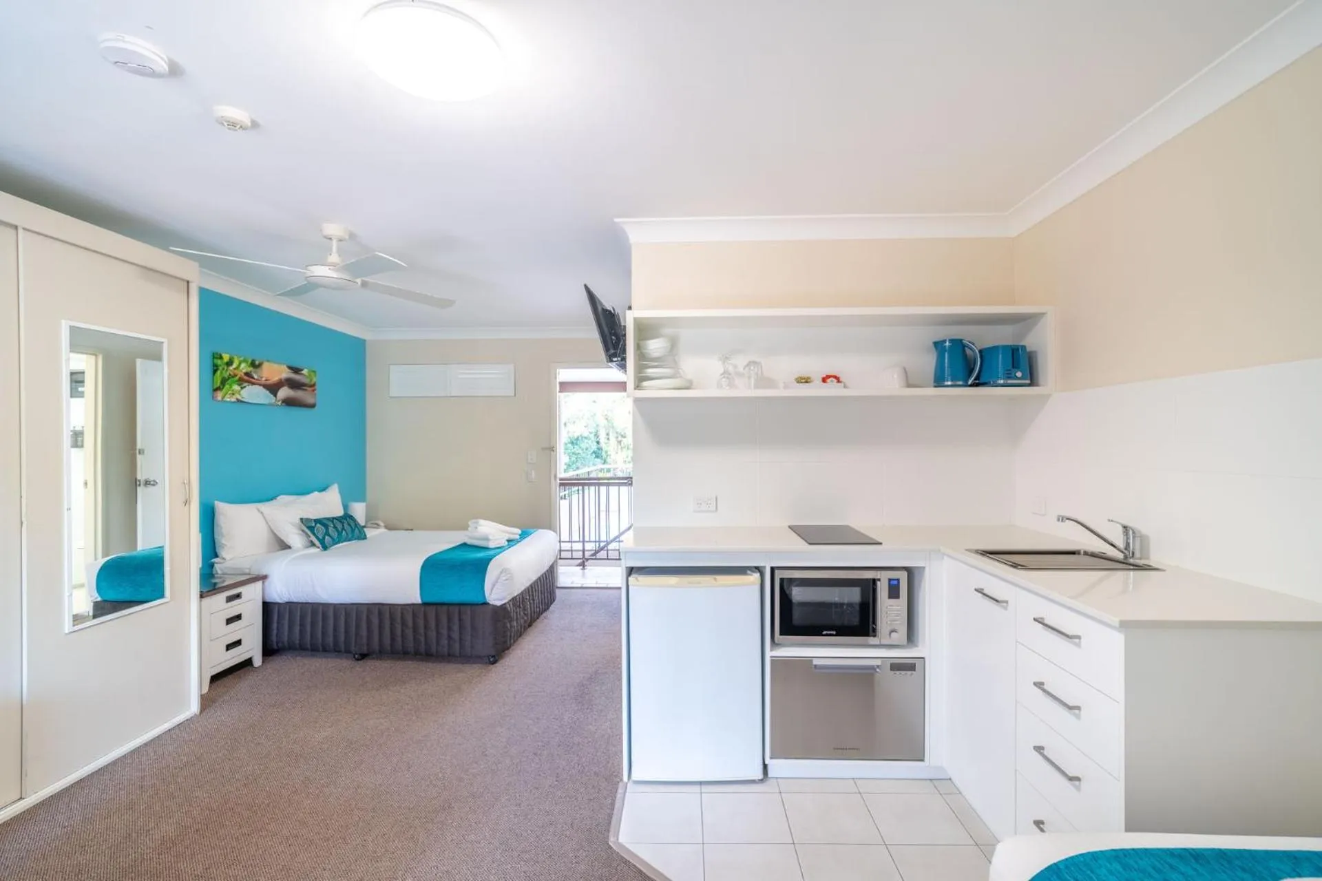 Bed in Byron Bayside Central Studio Apartments