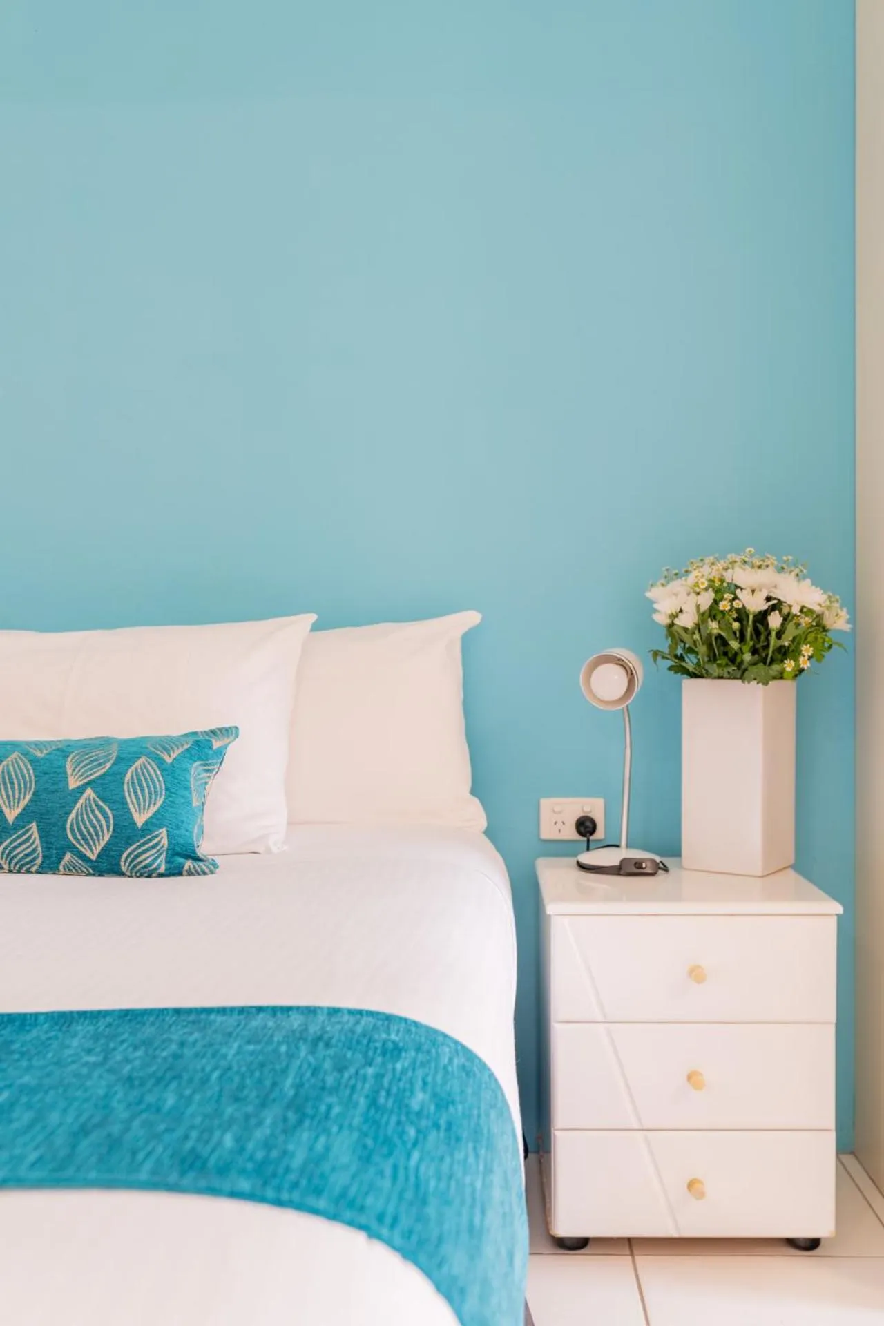 Bed in Byron Bayside Central Studio Apartments