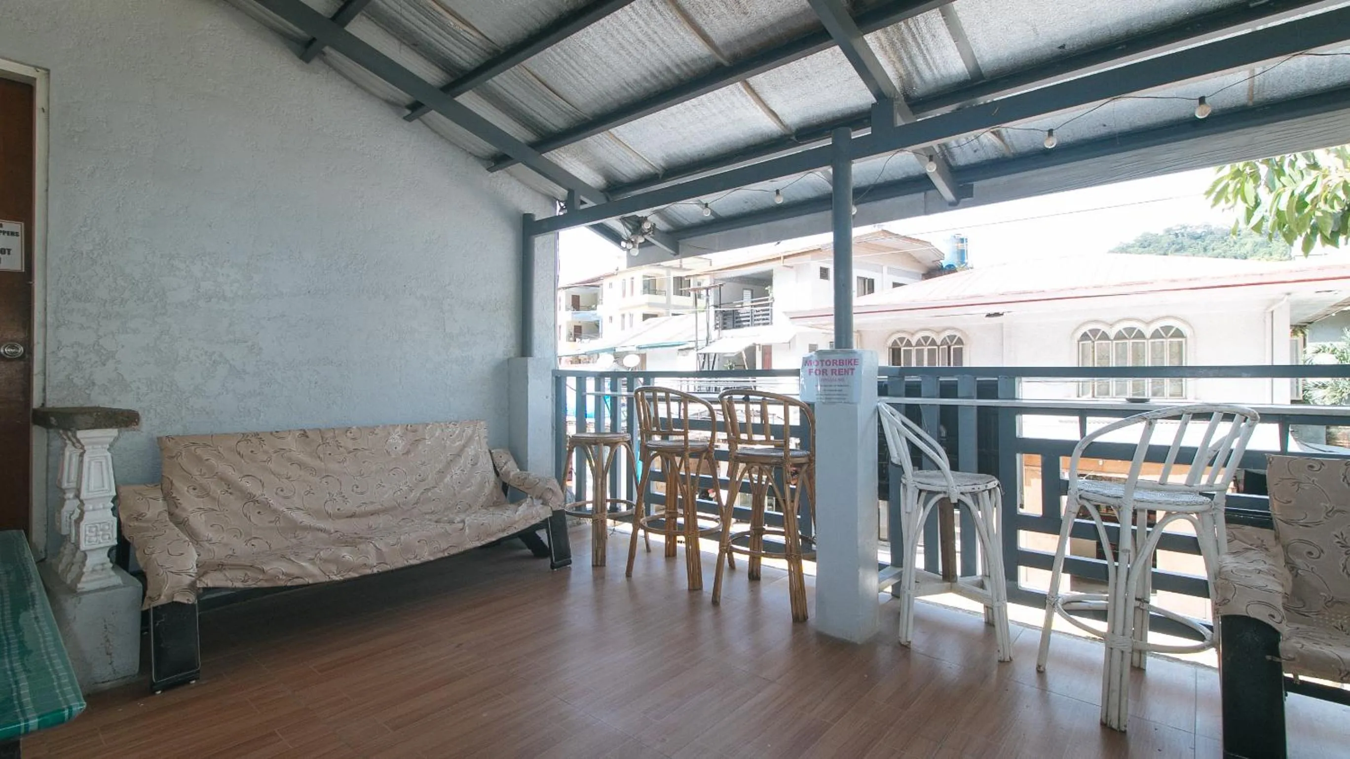 Lobby or reception in RedDoorz at Bunakidz Lodge El Nido Palawan