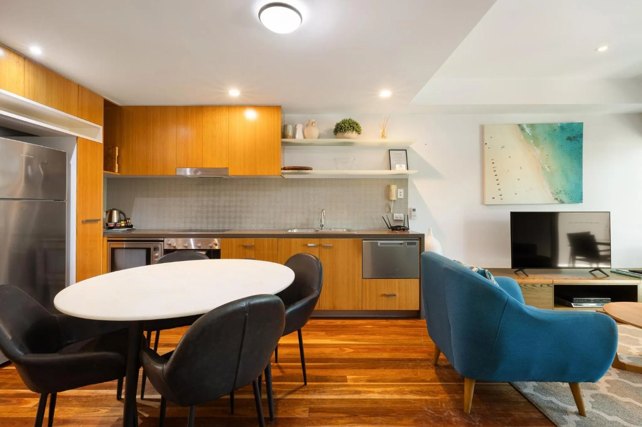 Kitchen or kitchenette in East On Byron Bay Apartments