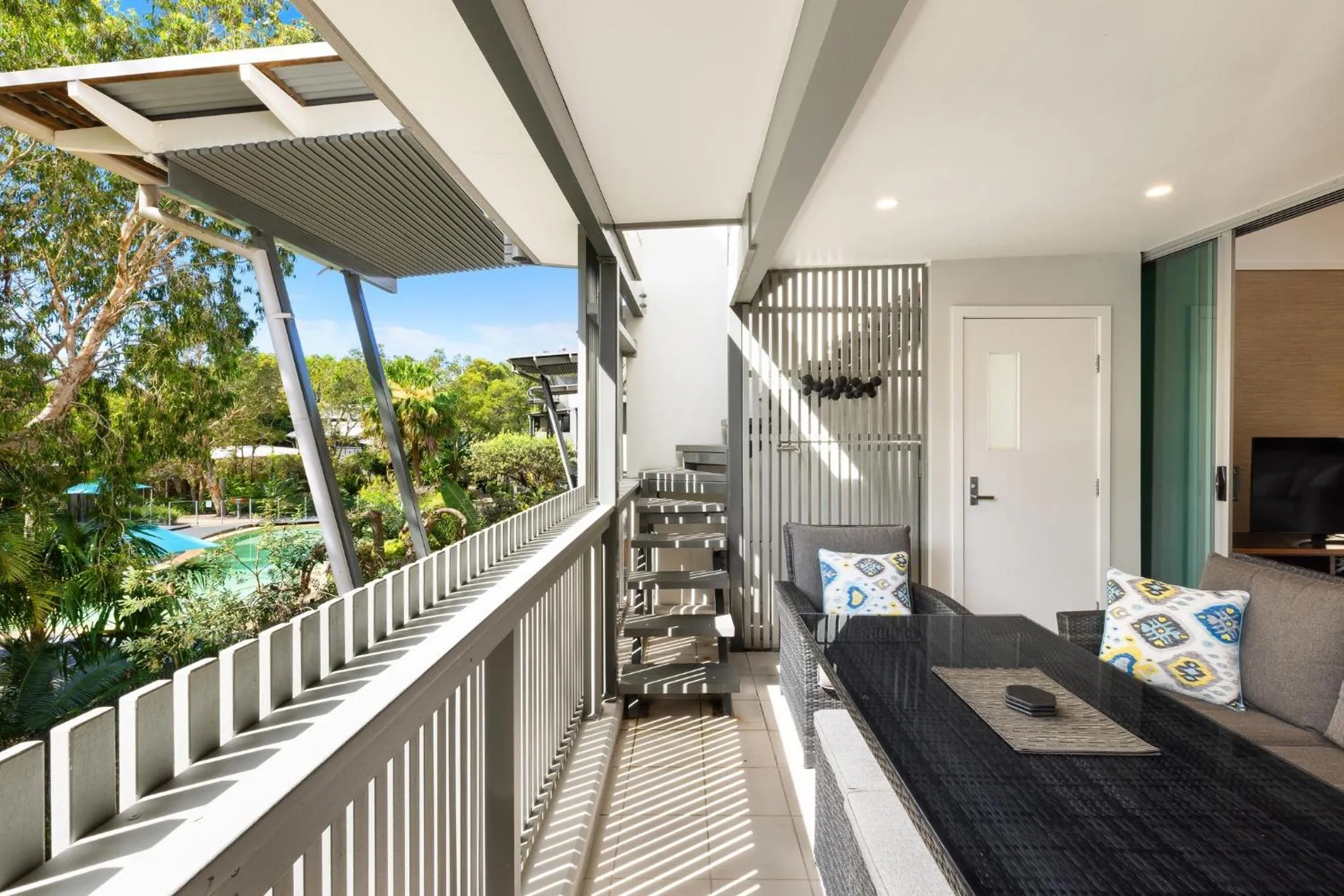 Day in East On Byron Bay Apartments
