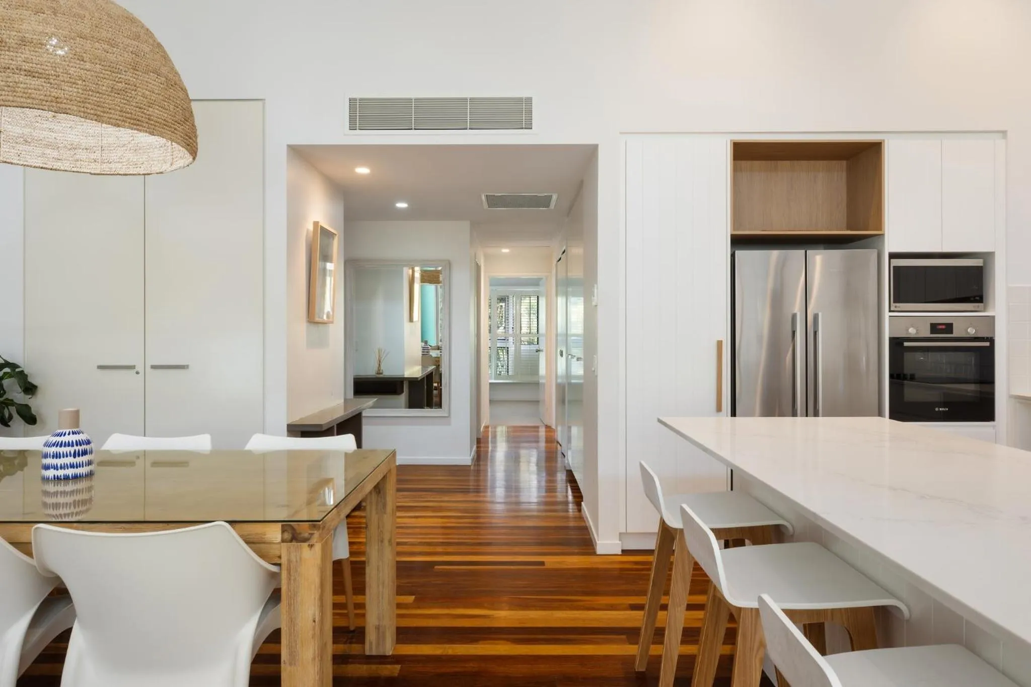 Kitchen or kitchenette in East On Byron Bay Apartments