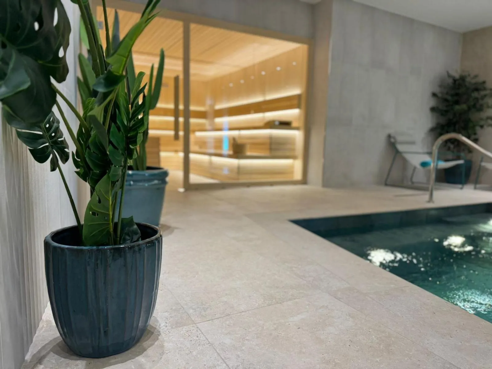 Spa and wellness centre/facilities in Hôtel Golf & Spa Château de la Bégude The Originals Collection