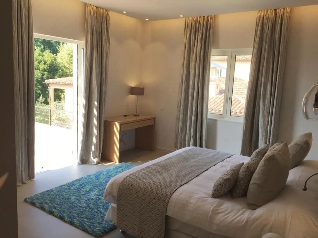 Bedroom, Bed in Hôtel Golf & Spa Château de la Bégude The Originals Collection