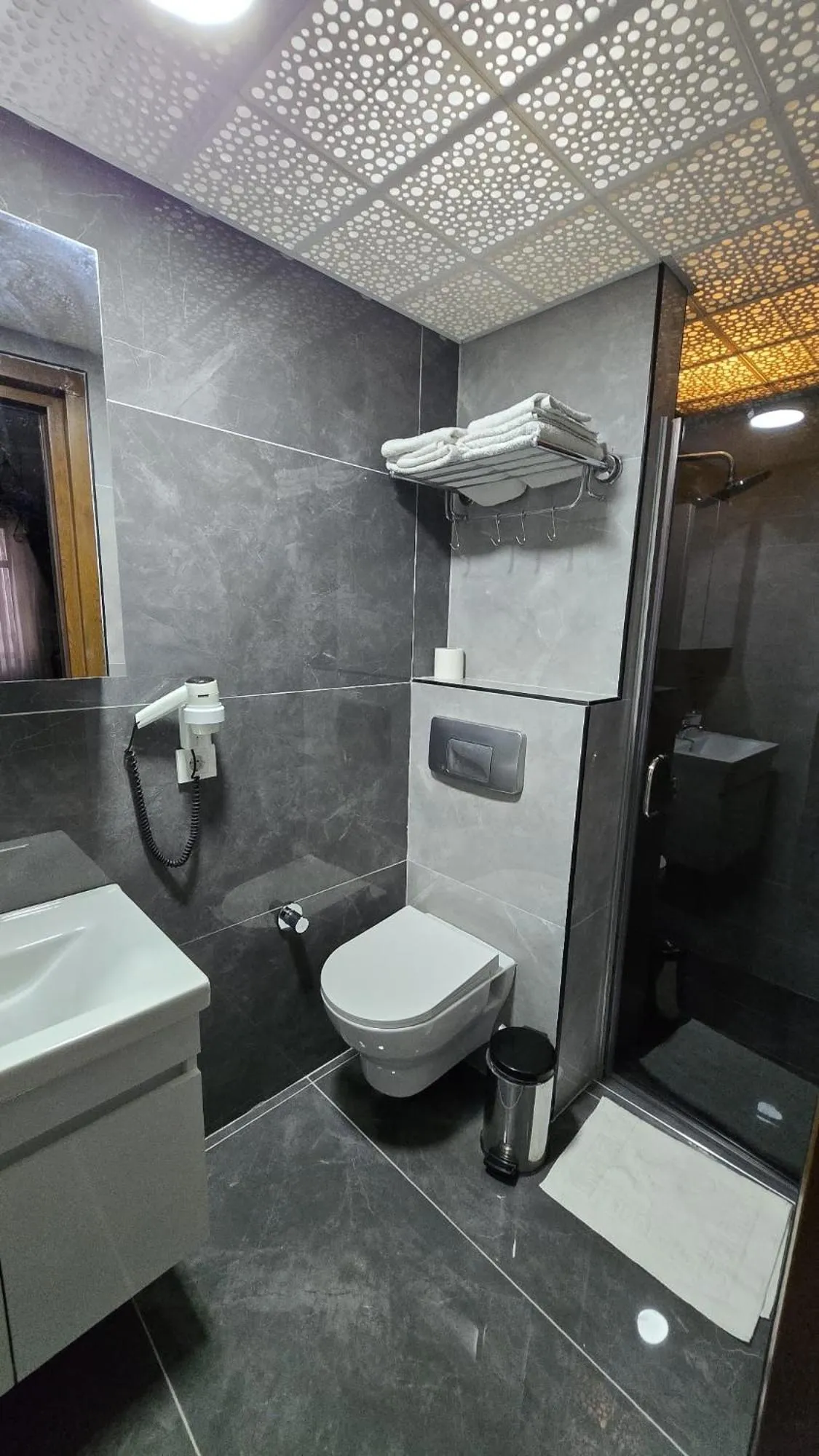 Bathroom in Hotel Pera Capitol - Taksim & İstiklal