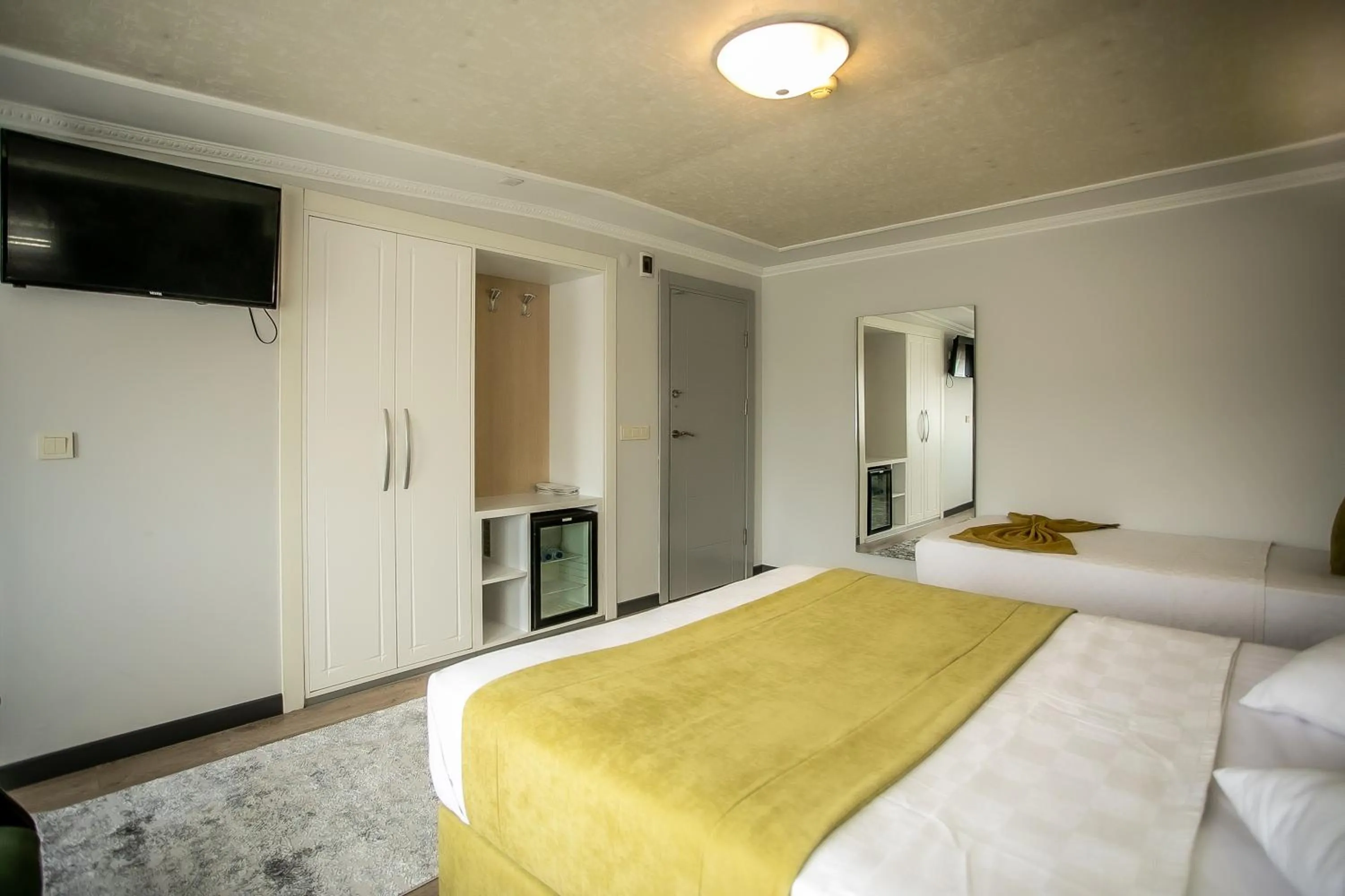 Massage, Bed in Hotel Pera Capitol - Taksim & İstiklal