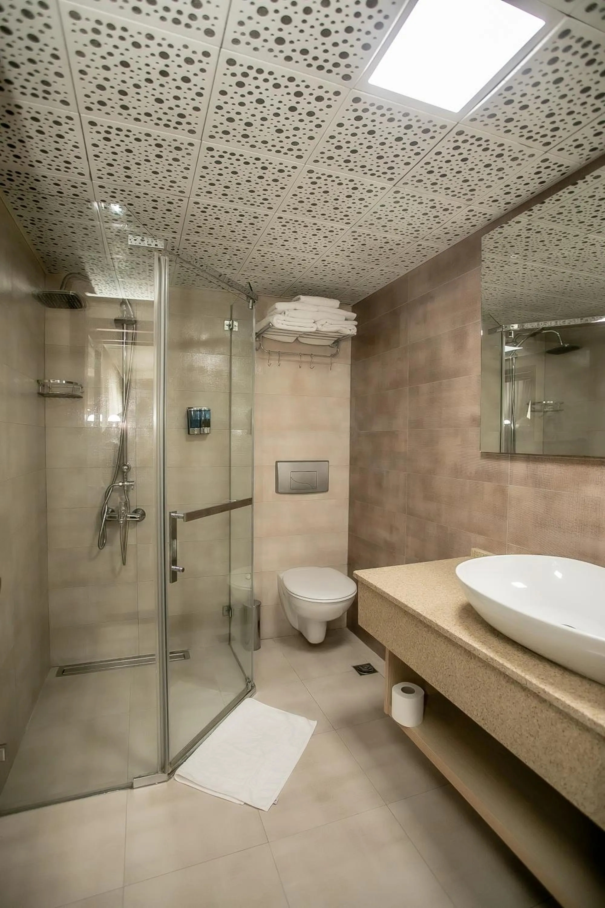 Bathroom in Hotel Pera Capitol - Taksim & İstiklal