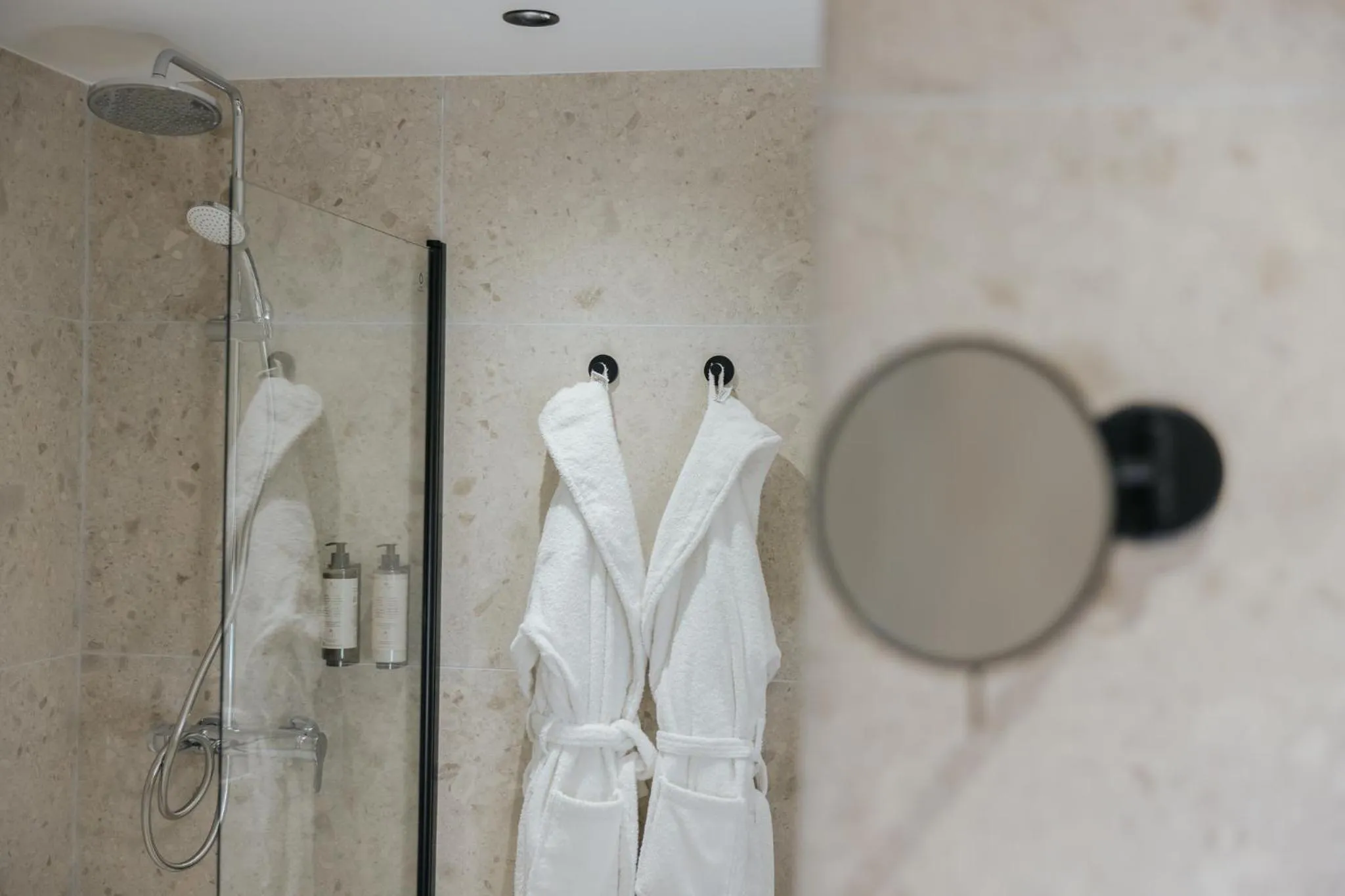 Shower in Odysseia Hotel Kapetanios