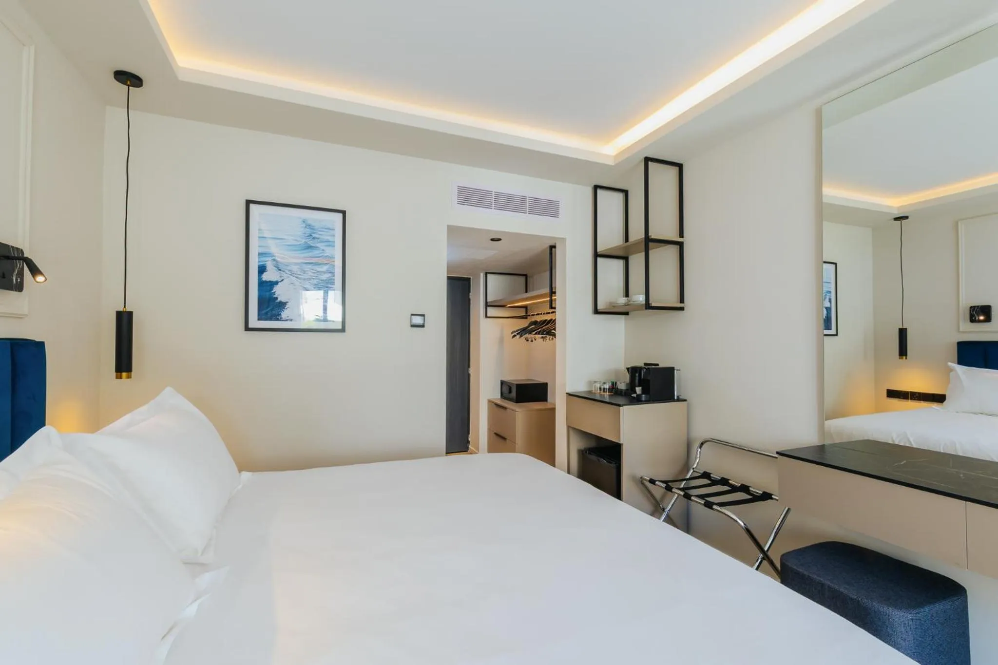 Bedroom, Bed in Odysseia Hotel Kapetanios