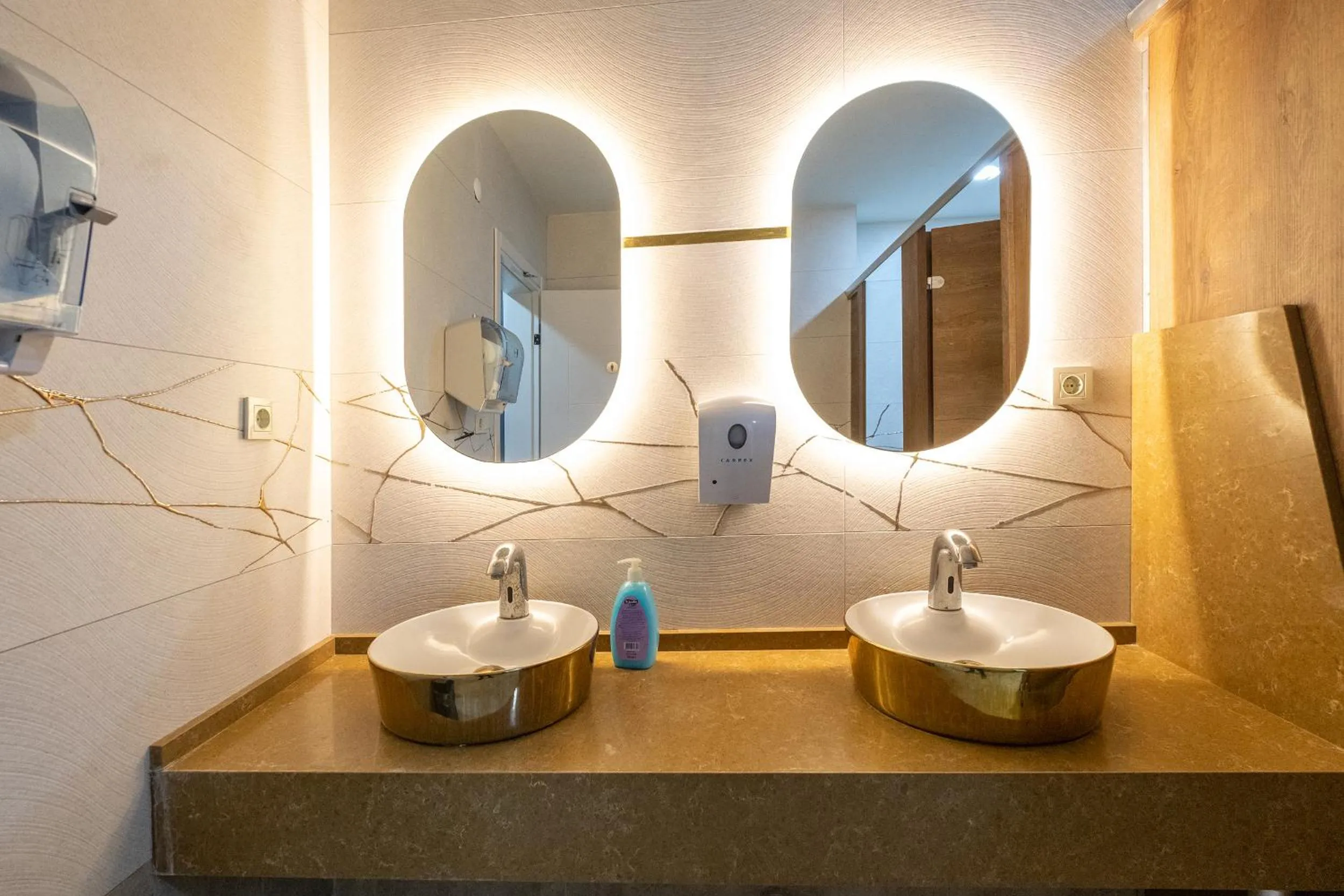 Property building in Sunday Beach Hotel