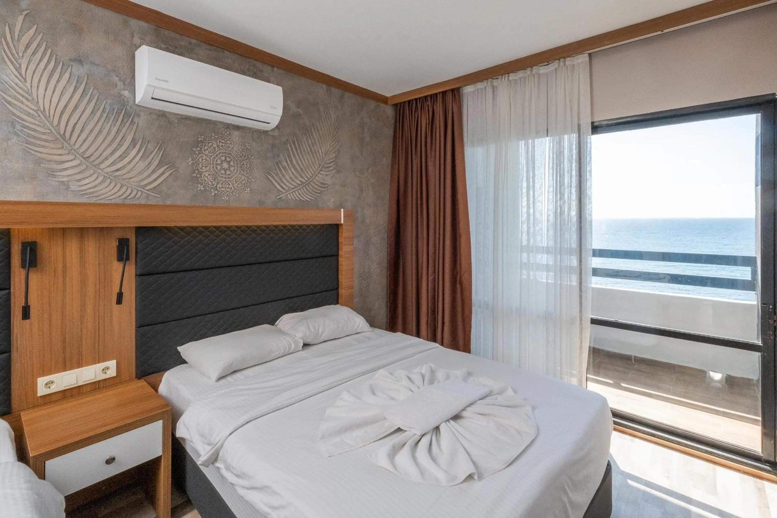 Massage, Bed in Sunday Beach Hotel