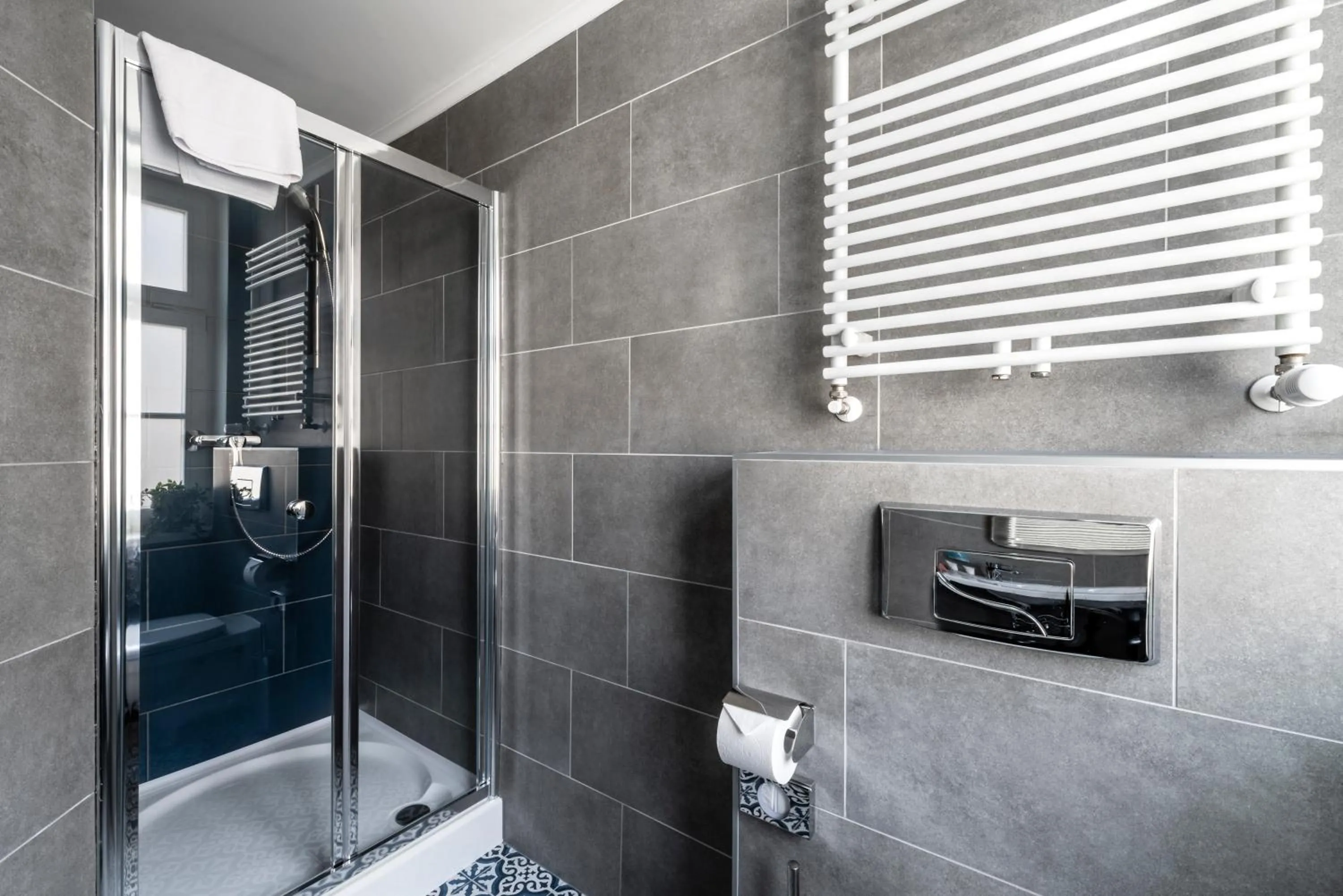 Shower in Alta Moda Fashion Hotel