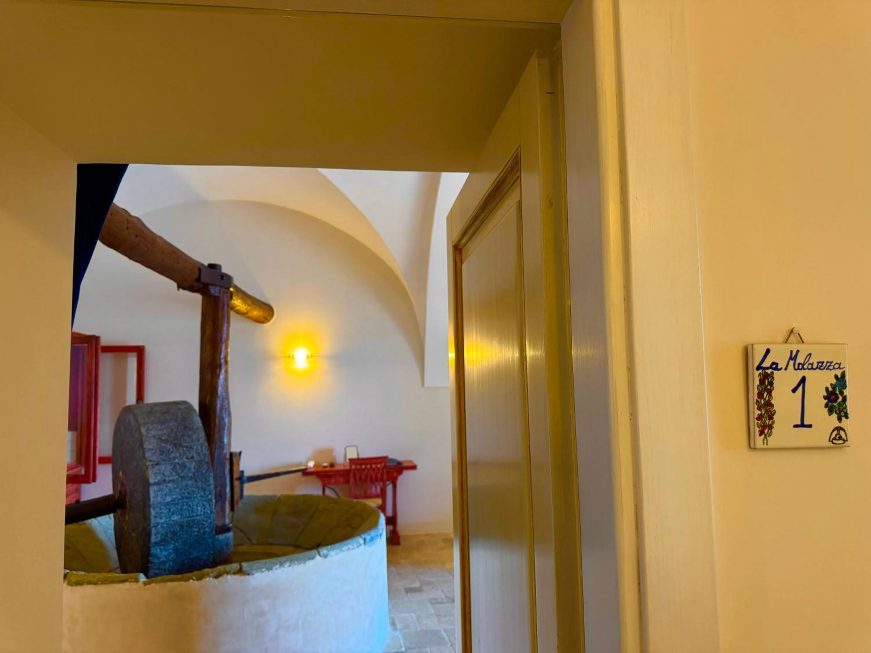 Photo of the whole room in Villa Il Frantoio and Lilmar