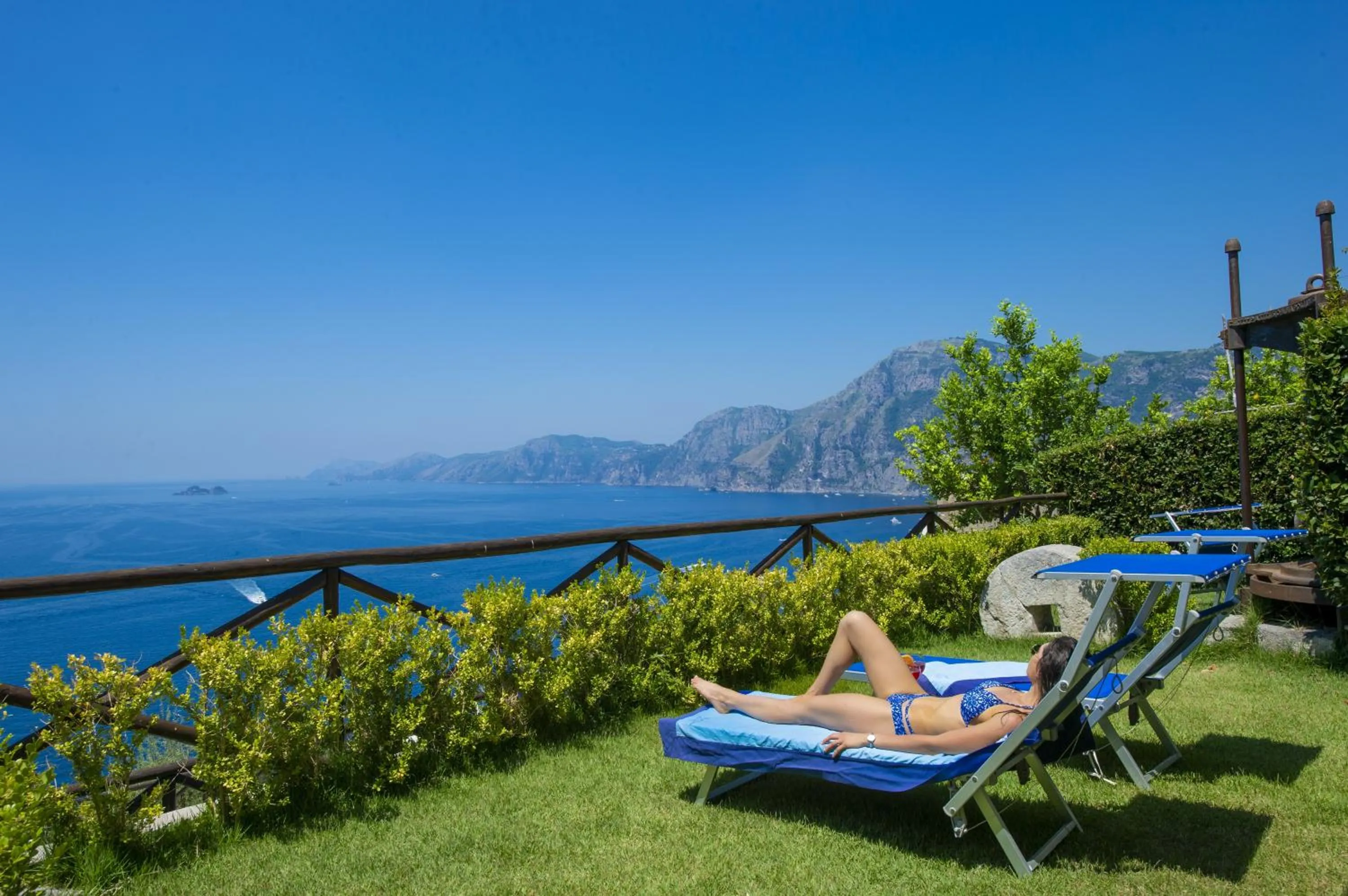 Property building in Villa Il Frantoio and Lilmar