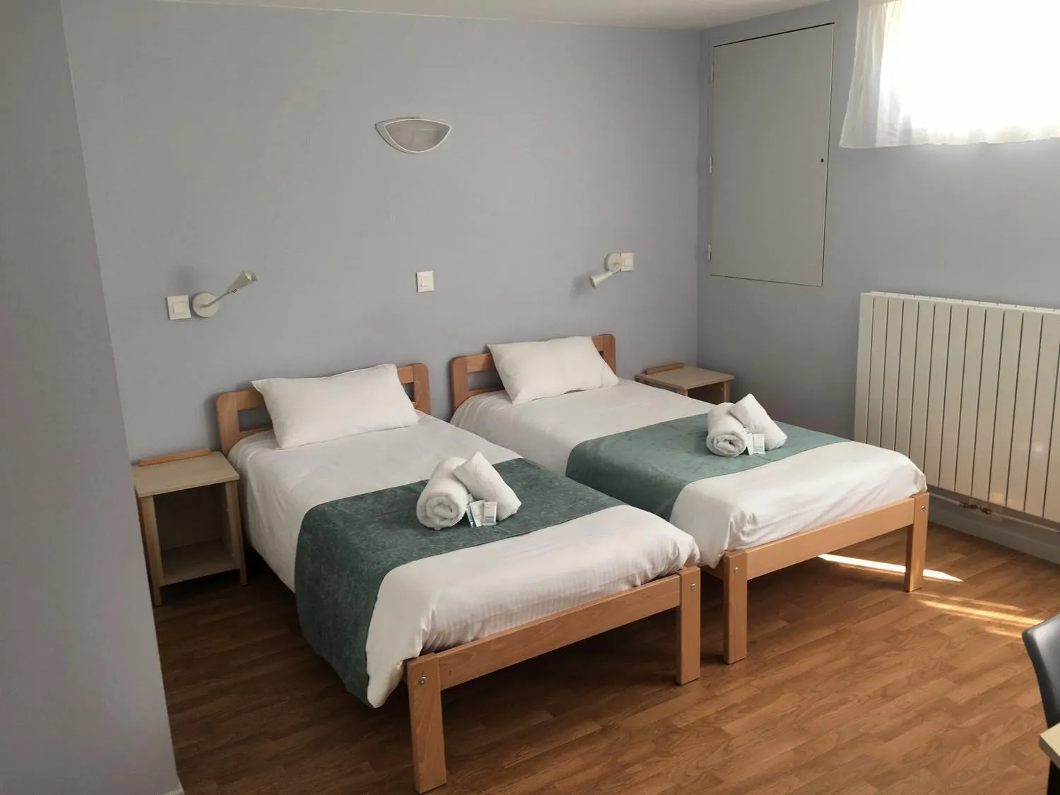 Photo of the whole room, Bed in Centre Jean XXIII