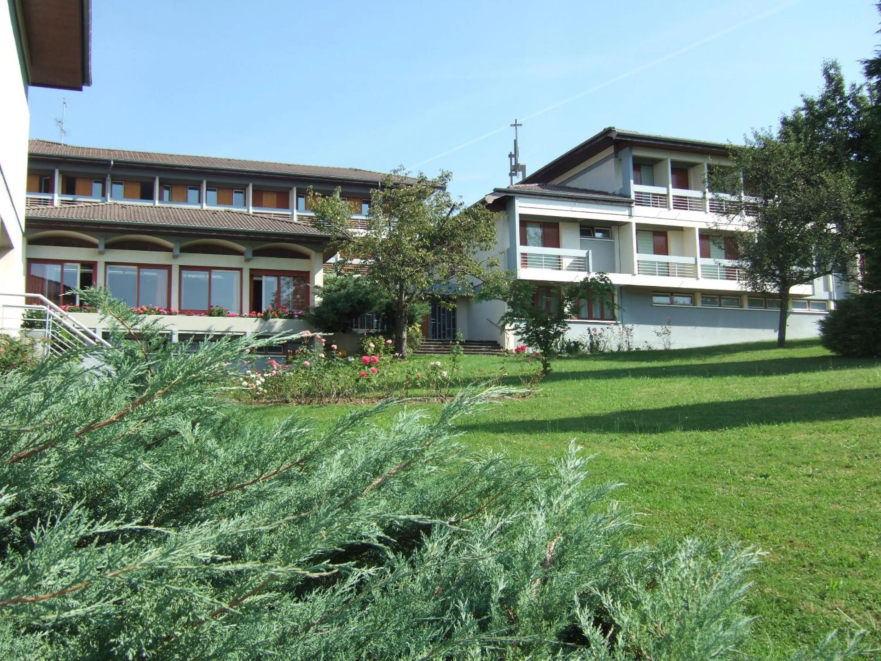 Facade/entrance in Centre Jean XXIII