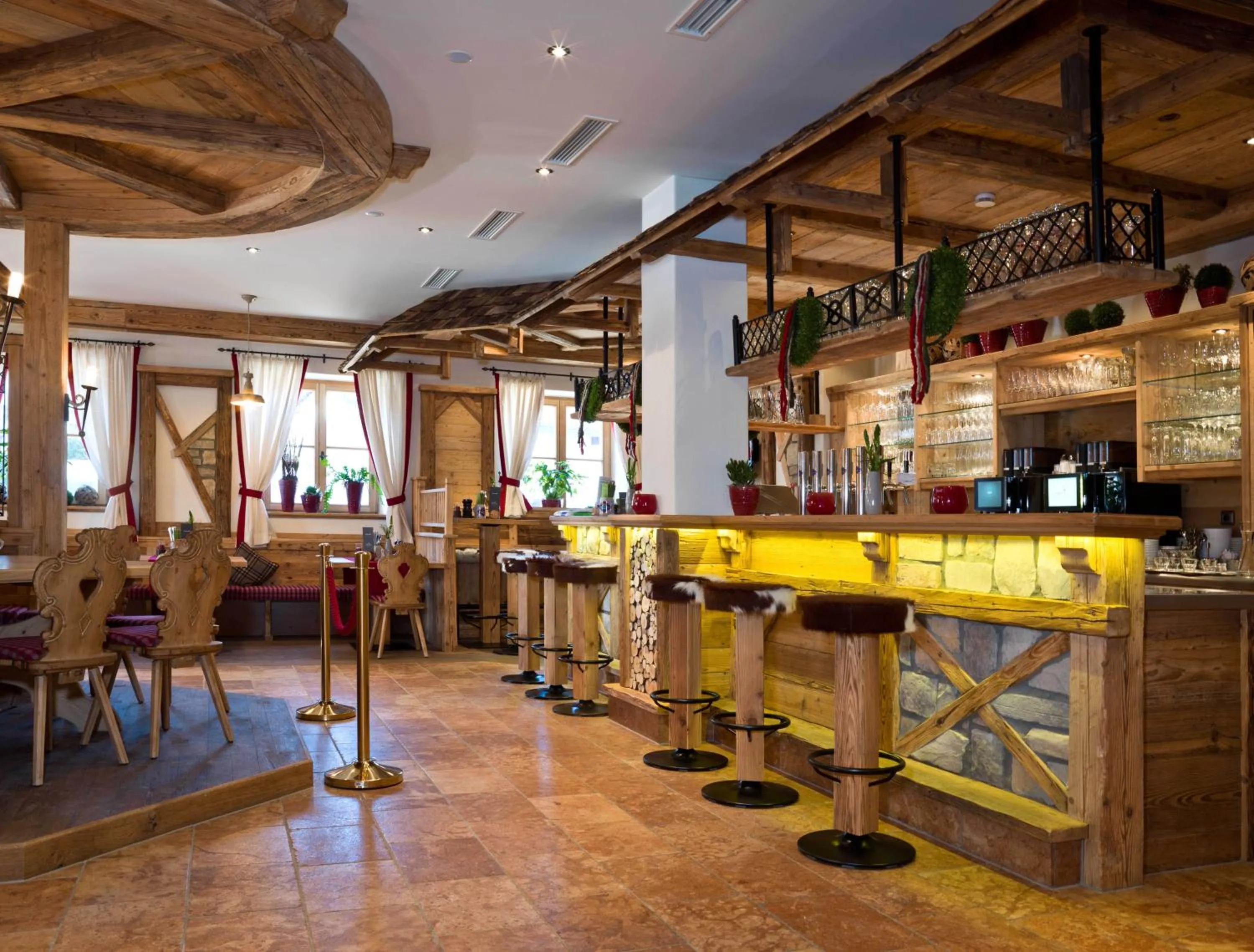 Restaurant/places to eat in Ortner's Resort